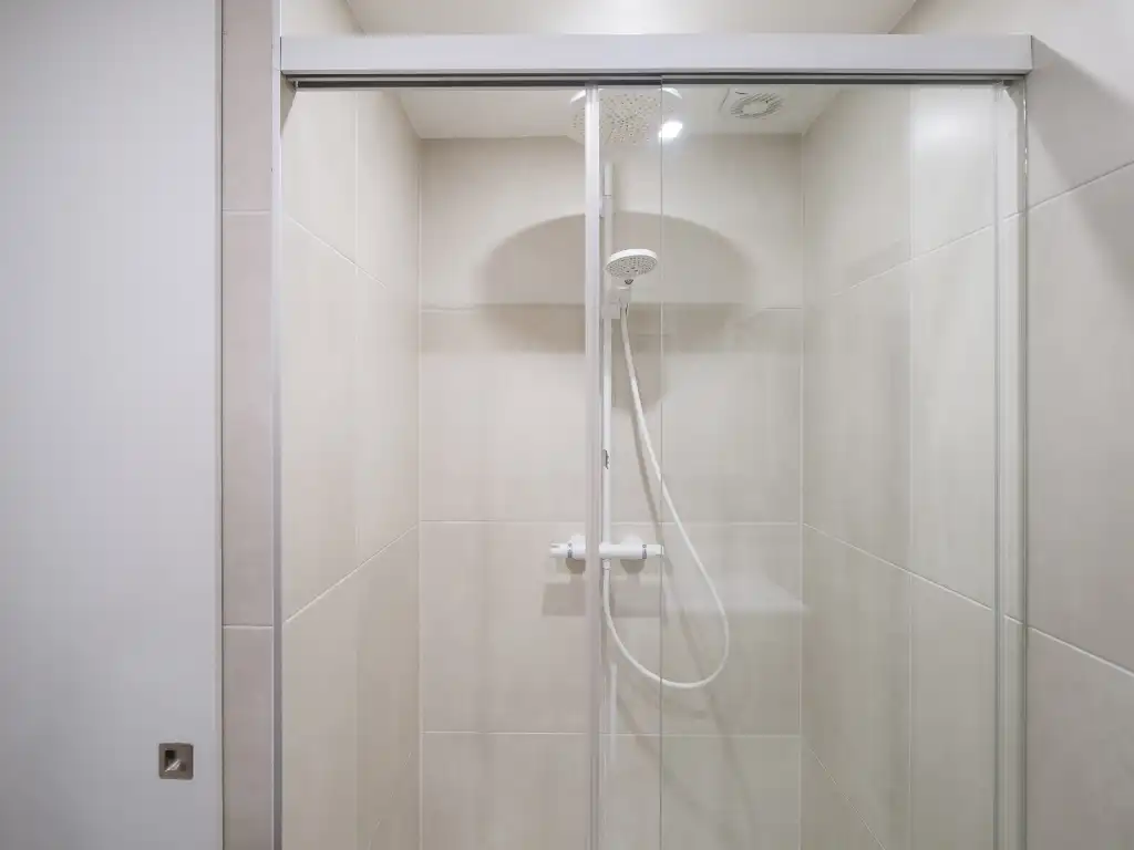 Instapklaar en lichtrijk 3-slpk appartement met ruim terras aan de achterzijde foto 12