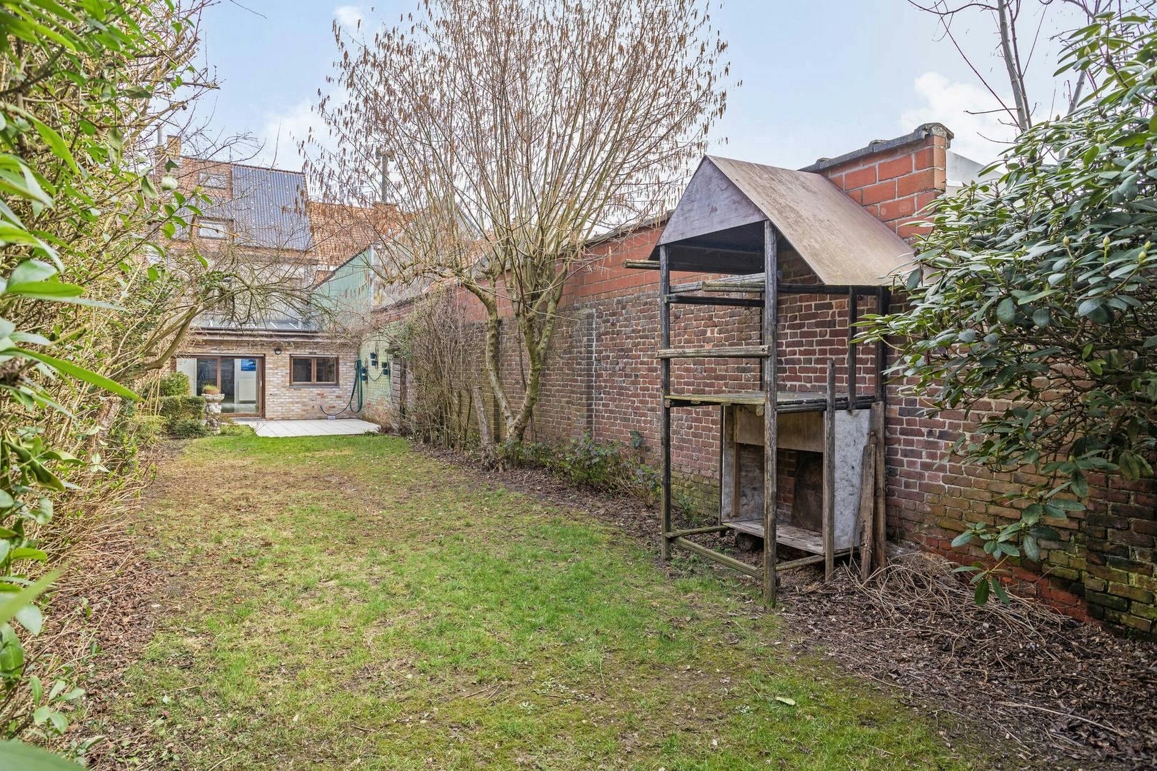 Ruime woning met 4 slaapkamers en leuke tuin in Roeselare! foto 15