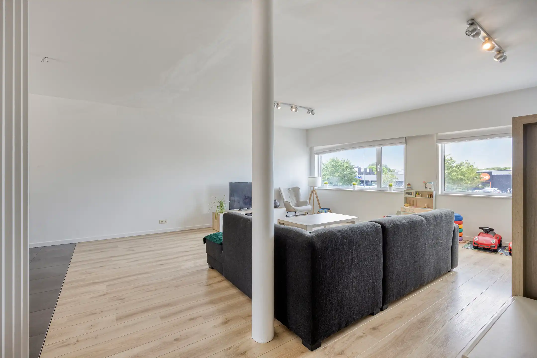 Ruim appartement met groot zonneterras foto 5