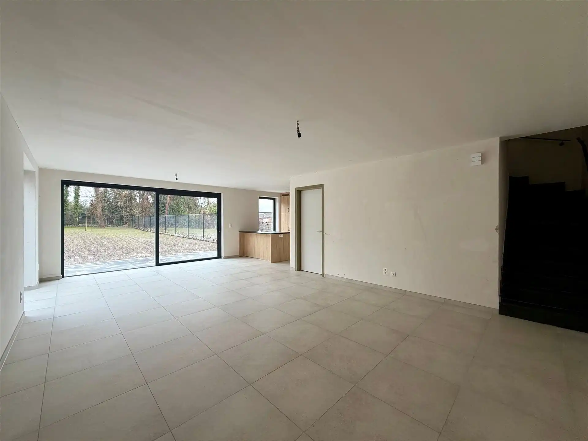 Nieuwbouwwoning - instapklaar, energiezuinig, prachtige ligging en 3 slaapkamers foto 4