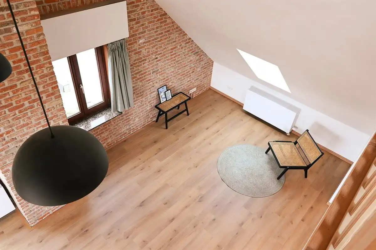 Uniek dakkappartement met zeer grote garage foto 15