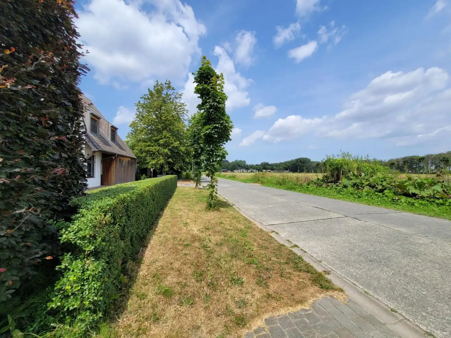 Vrijstaande woning met 2 slaapkamers (+ bureel) in groene omgeving nabij centrum Varsenare foto 2