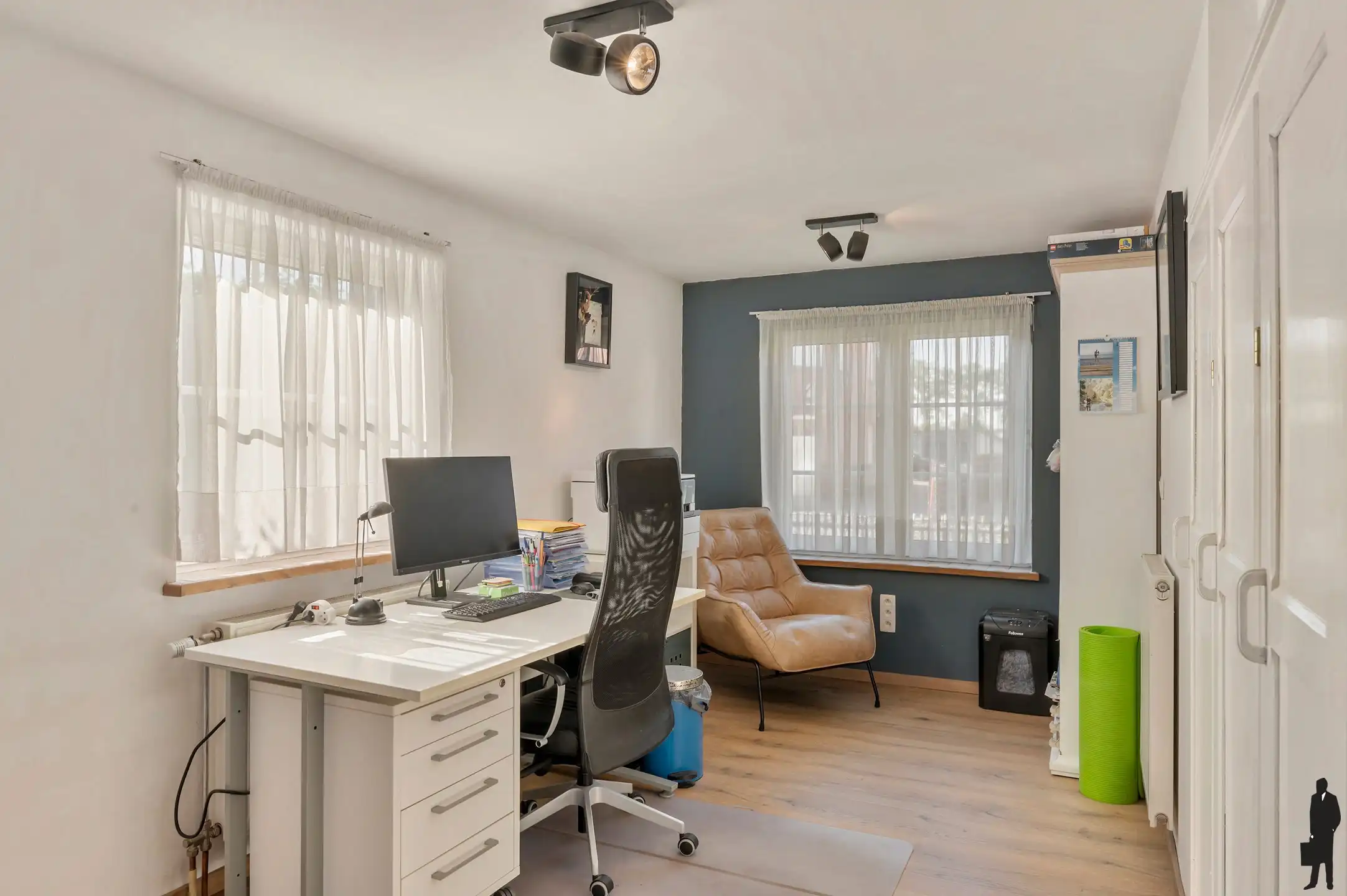 Charmante gezinswoning met zonnige tuin, garage en 3 slaapkamers op rustige ligging foto 9