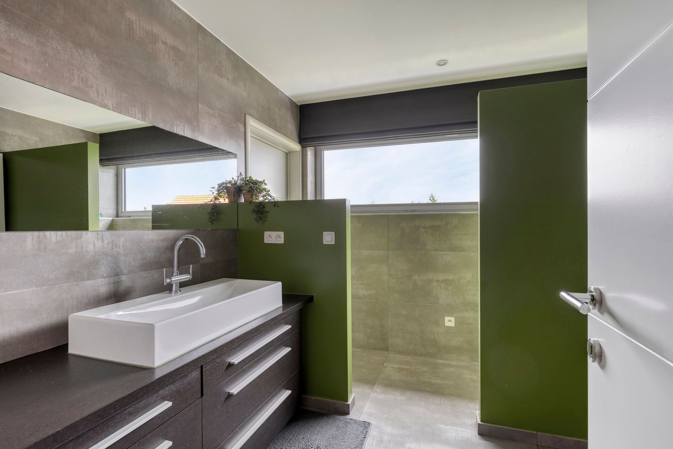 Volledig gerenoveerde woning foto 15
