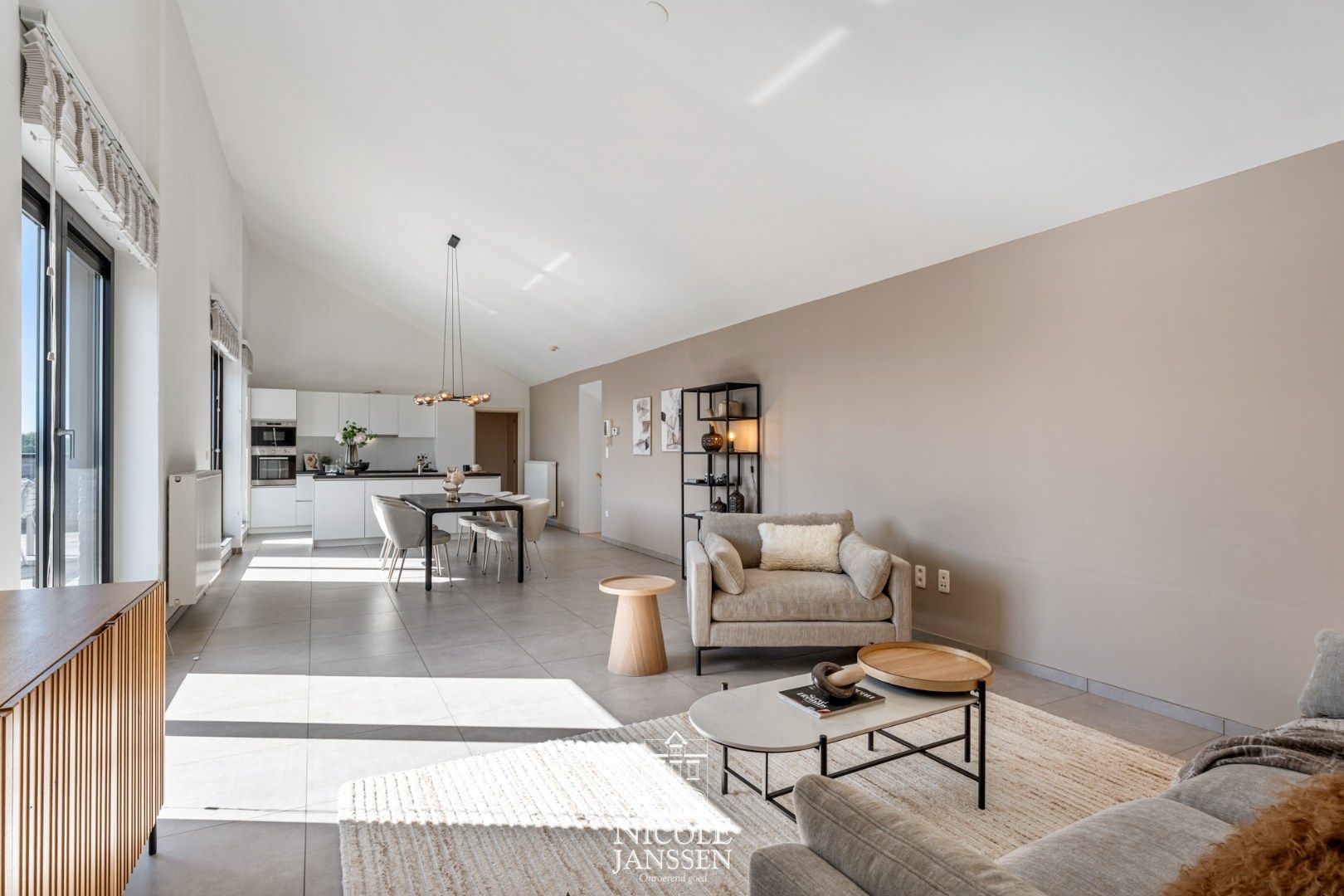 Royaal duplex-penthouse met groot terras en inpandige garage  foto 3