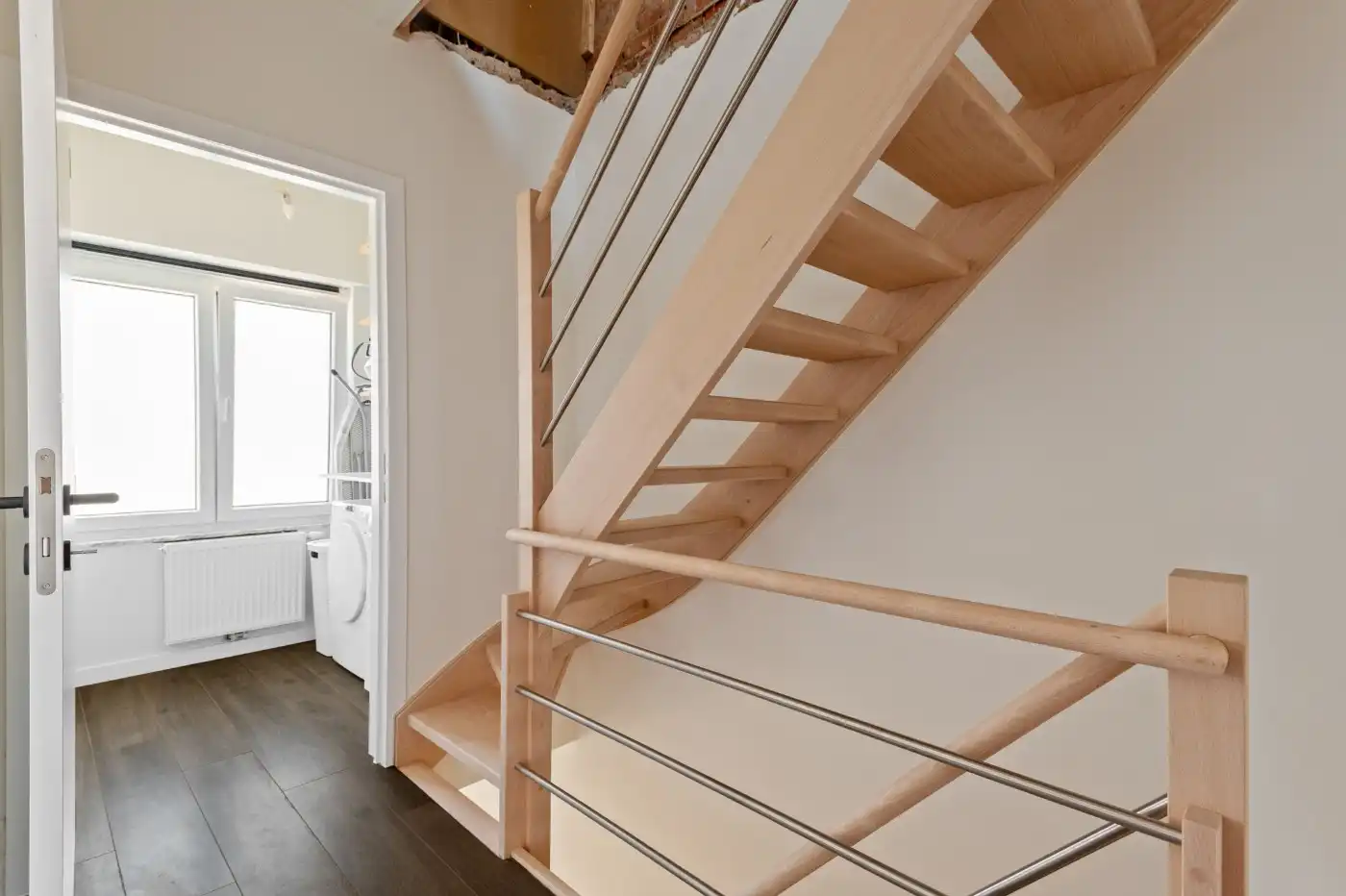 Gerenoveerde gezinswoning met 3 à 4 slpk., veranda en tuin foto 11