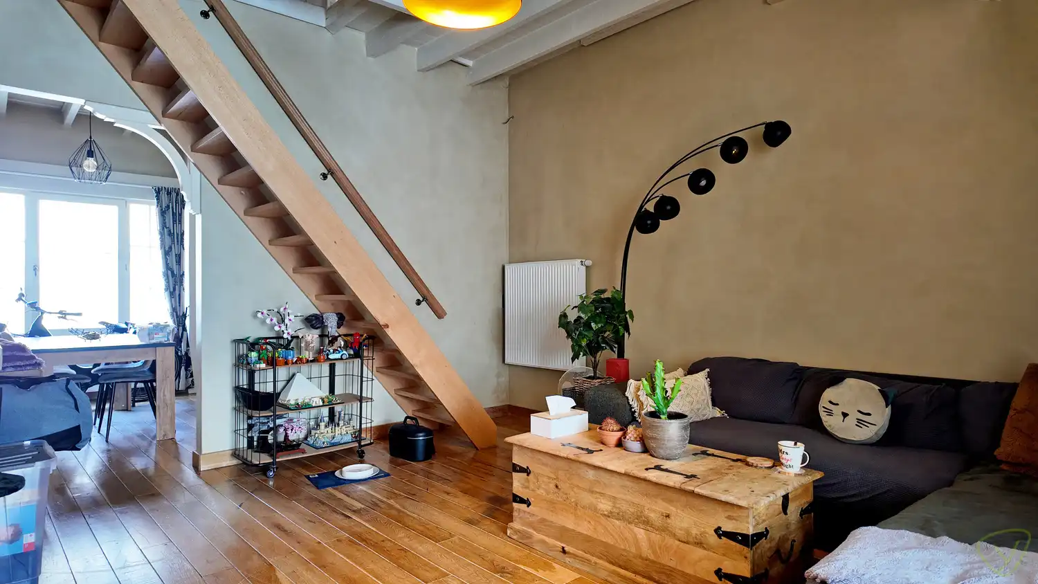 Gezellige instapklare woning met zonnig koertje in Eeklo! foto 5