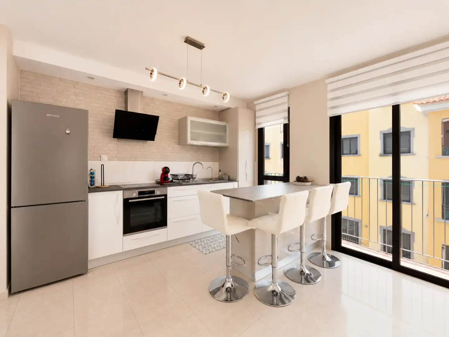 Volledig gerenoveerd appartement in El Galeón, Adeje, Rustig wonen in een woonwijk op Tenerife foto 7