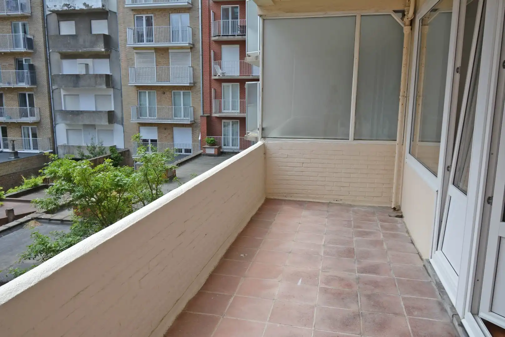 Gerenoveerd, ruim appartement op de Zeedijk Albertstrand foto 13