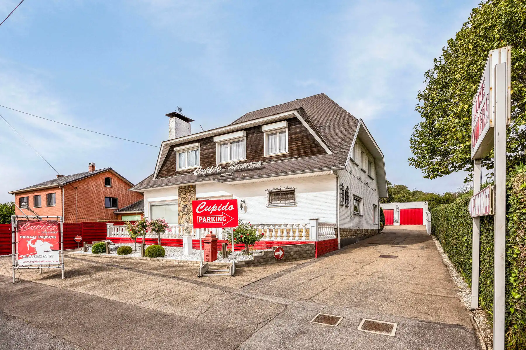 WONING MET 9 KAMERS en 9 BADKAMERS foto 4