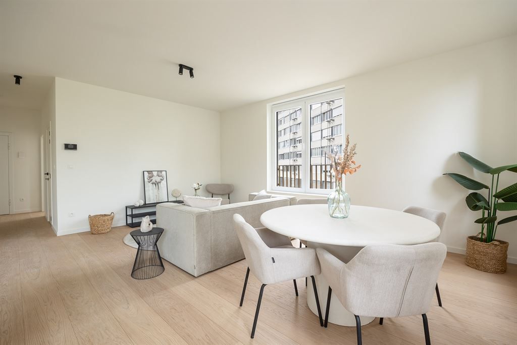 lichtrijk nieuwbouwappartement met terras foto 8