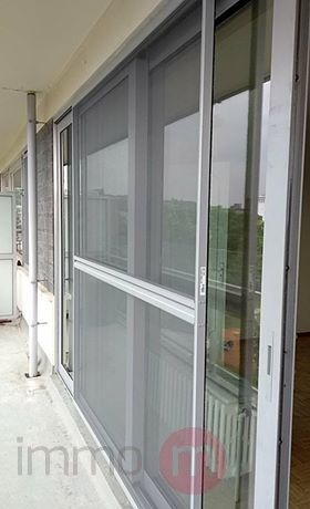 Centraal maar rustig gelegen appartement met drie slaapkamers foto 6