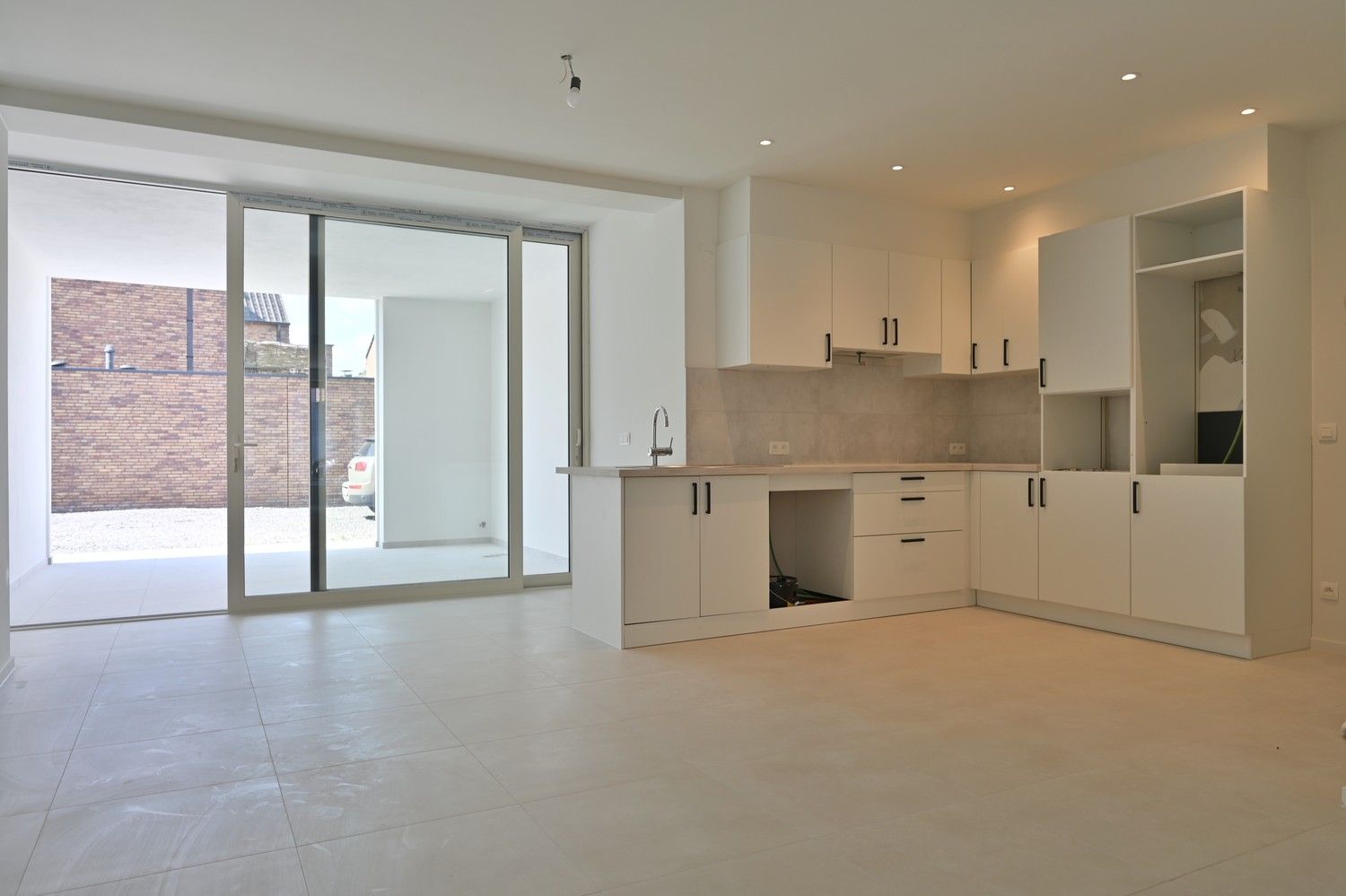 Nieuw appartement van ± 130 m² met 2 slaapkamer in bestaande residentie, gelegen in het historische centrum van Maaseik foto 5