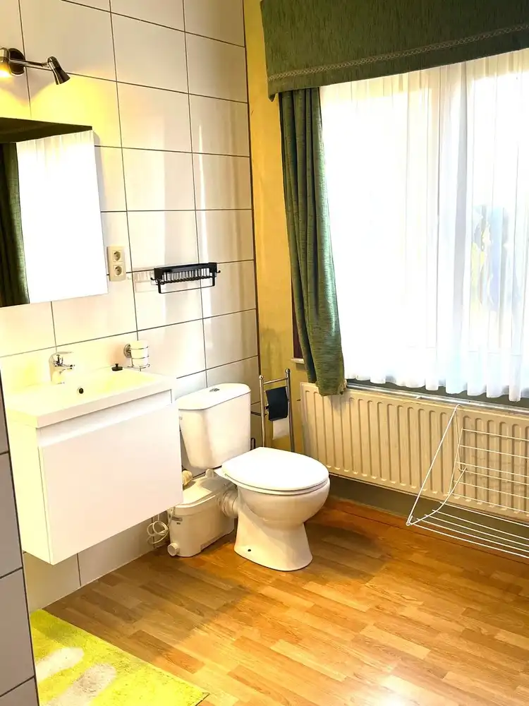 Mooie halfopen bebouwing met grote tuin foto 15