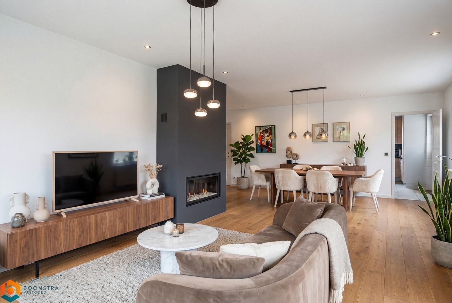 Ruime woning met 5 slpkrs te Keerbergen foto 2