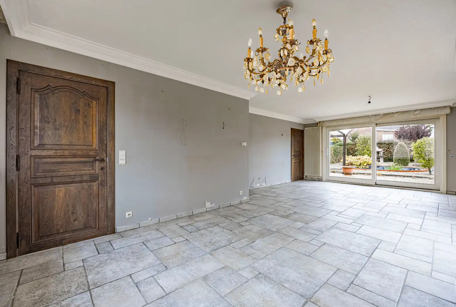 Mooie eigendom op 446 m² met goede locatie - 3 slaapkamers, garage, tuin foto 4