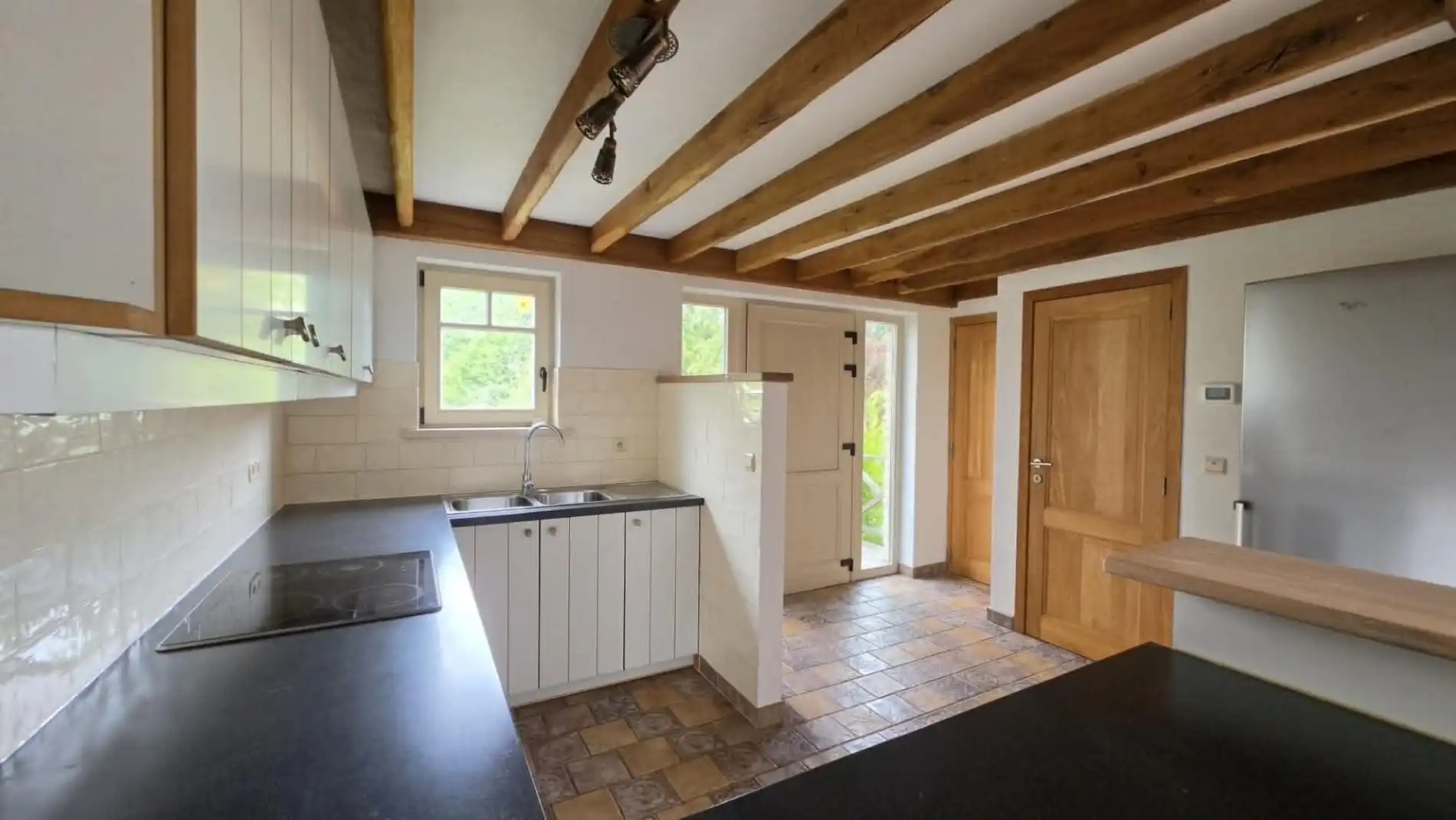 Gezellige vakantiewoning in het groene Ottenburg foto 5