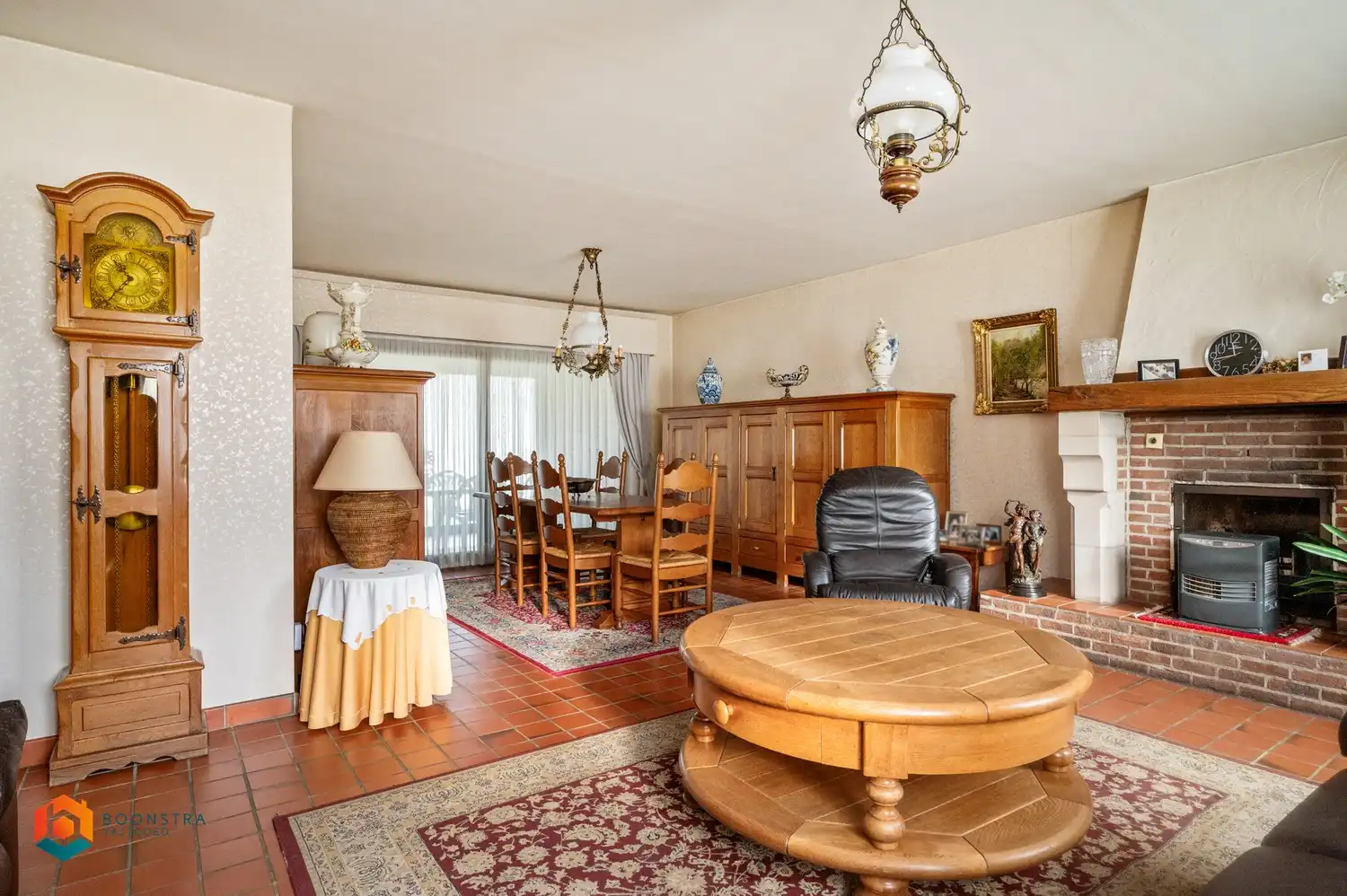 Te renoveren woning met 4 slpkrs en magazijn van 360m² op ruim perceel van 5730m² foto 14