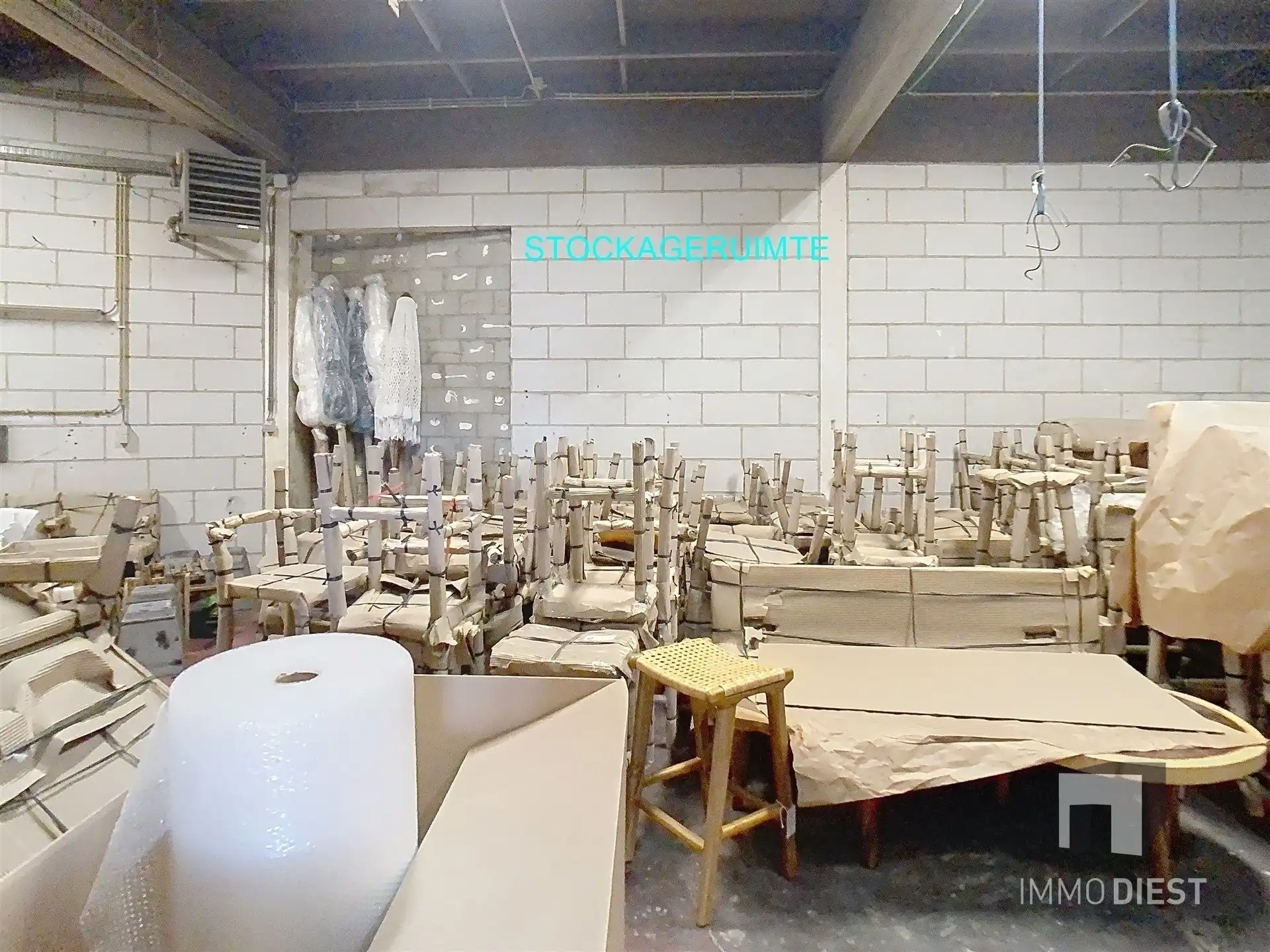 2 handelspanden en 2 appartementen van 3.120m2 met ruime parking op verbindingsweg foto 14