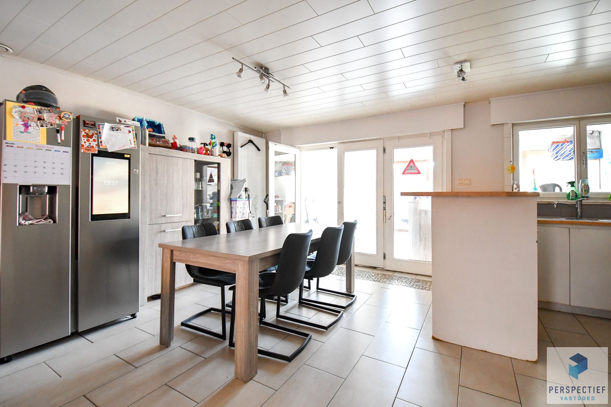 BEZOEKMOMENT ZATERDAG 22/11 VAN 9U TOT 10U30 | Centraal gelegen ruime woning met 4 slaapkamers en grote tuin foto 7