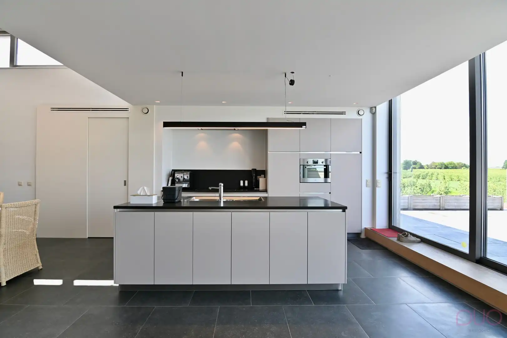 Handelspand op commerciële locatie met  luxueuze penthouse tussen de boomgaarden foto 20