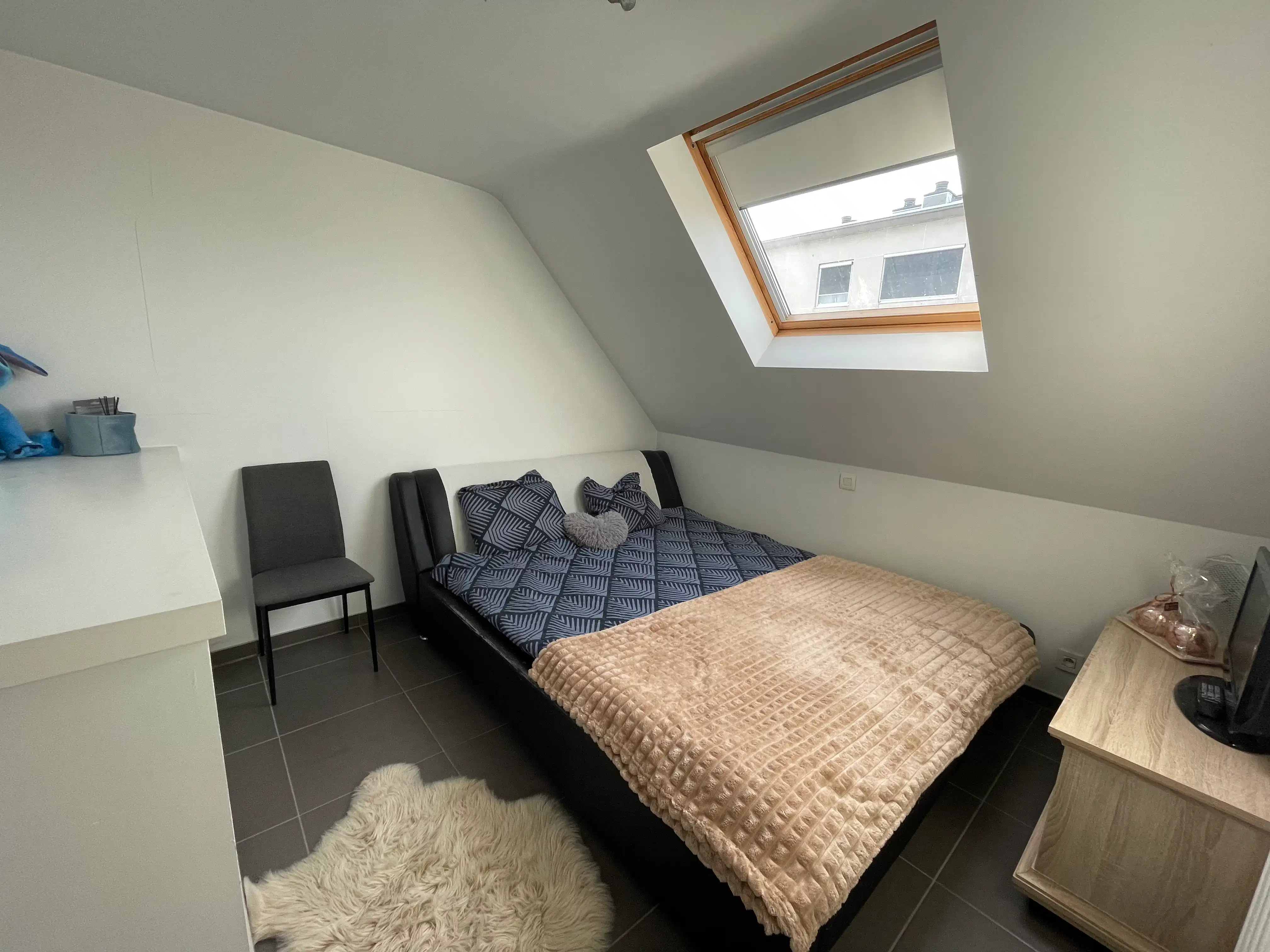 Ruim twee slaapkamer DUPLEX-APPARTEMENT met terras & gelijkvloerse garage foto 11