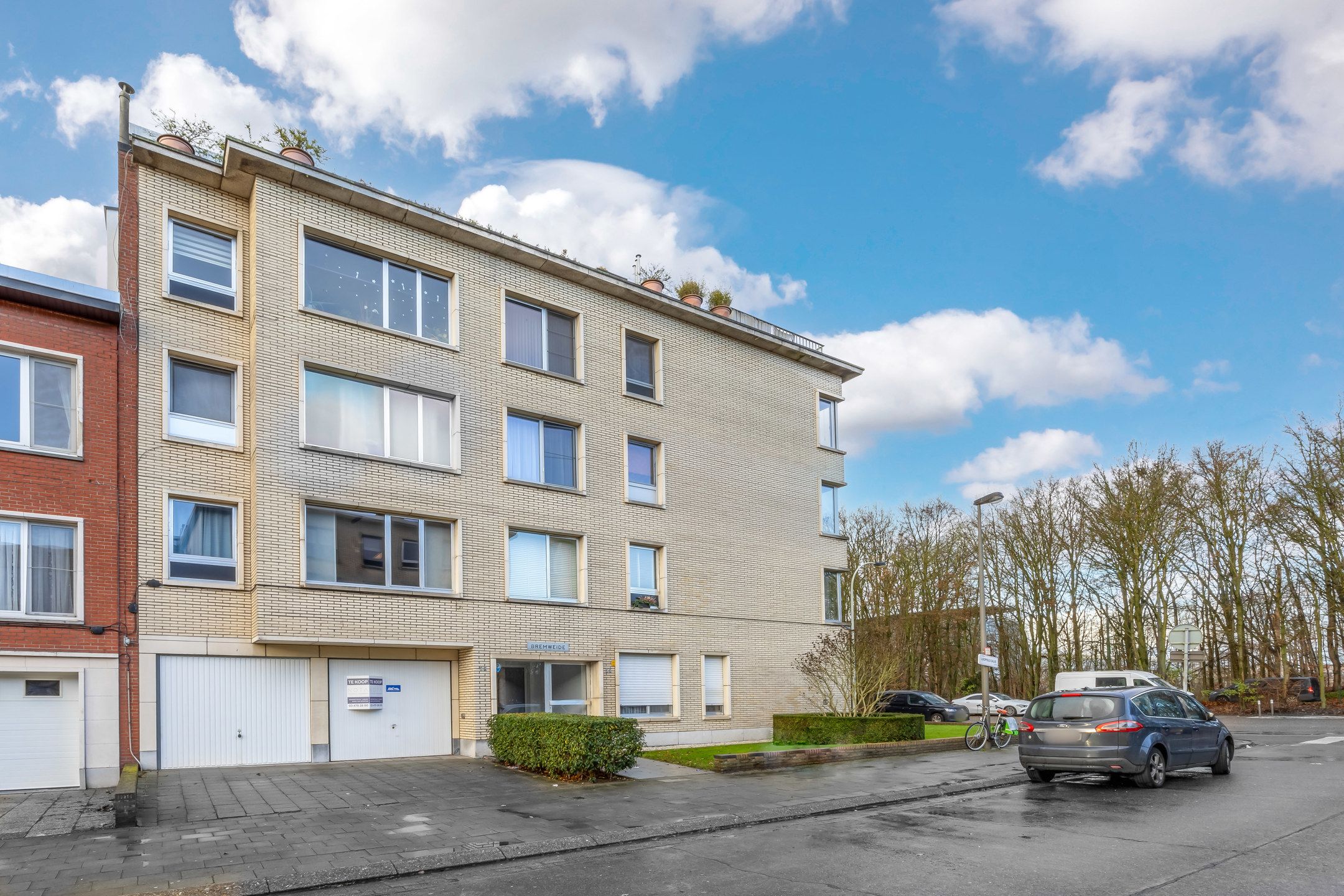 Mooi hoekappartement met open keuken en 1 slaapkamer foto 2