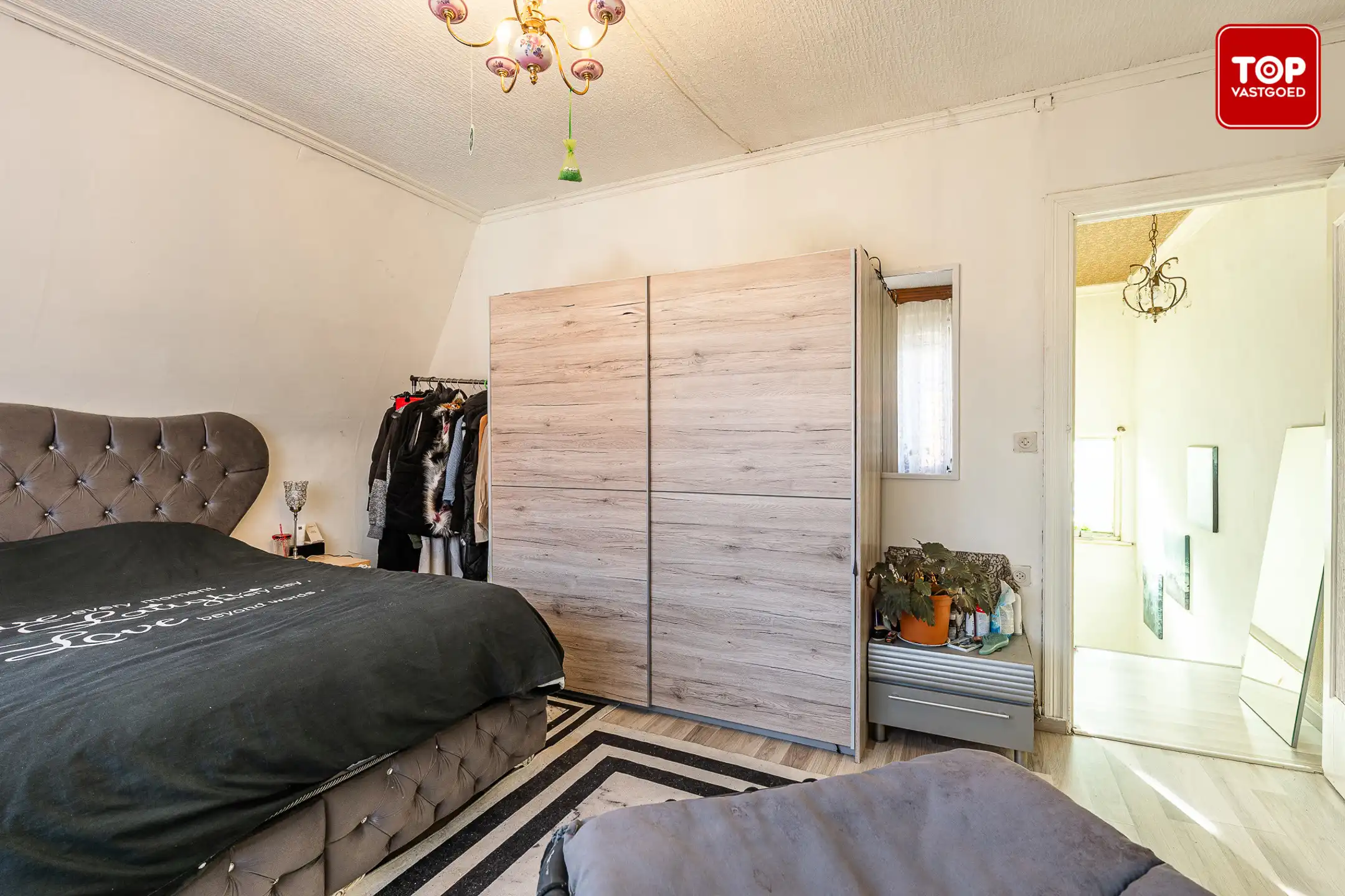 Op te frissen HOB met 2 slaapkamers en tuin foto 19