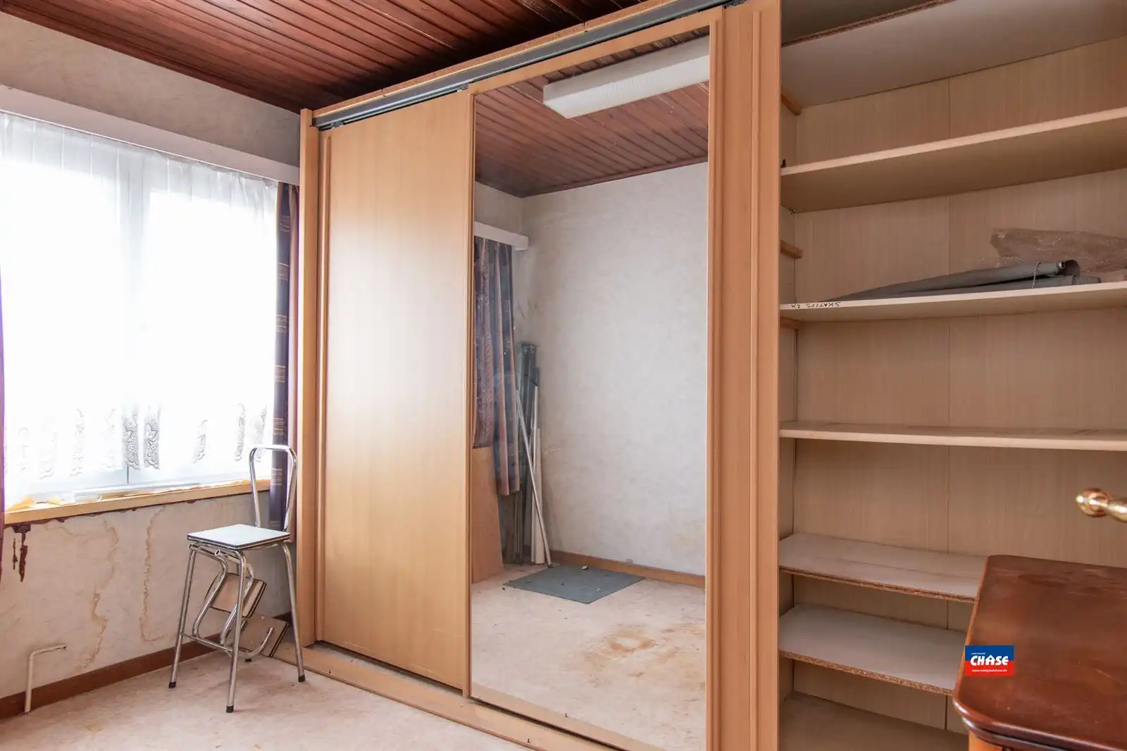 Rijwoning met 2 slpks en tuin foto 12