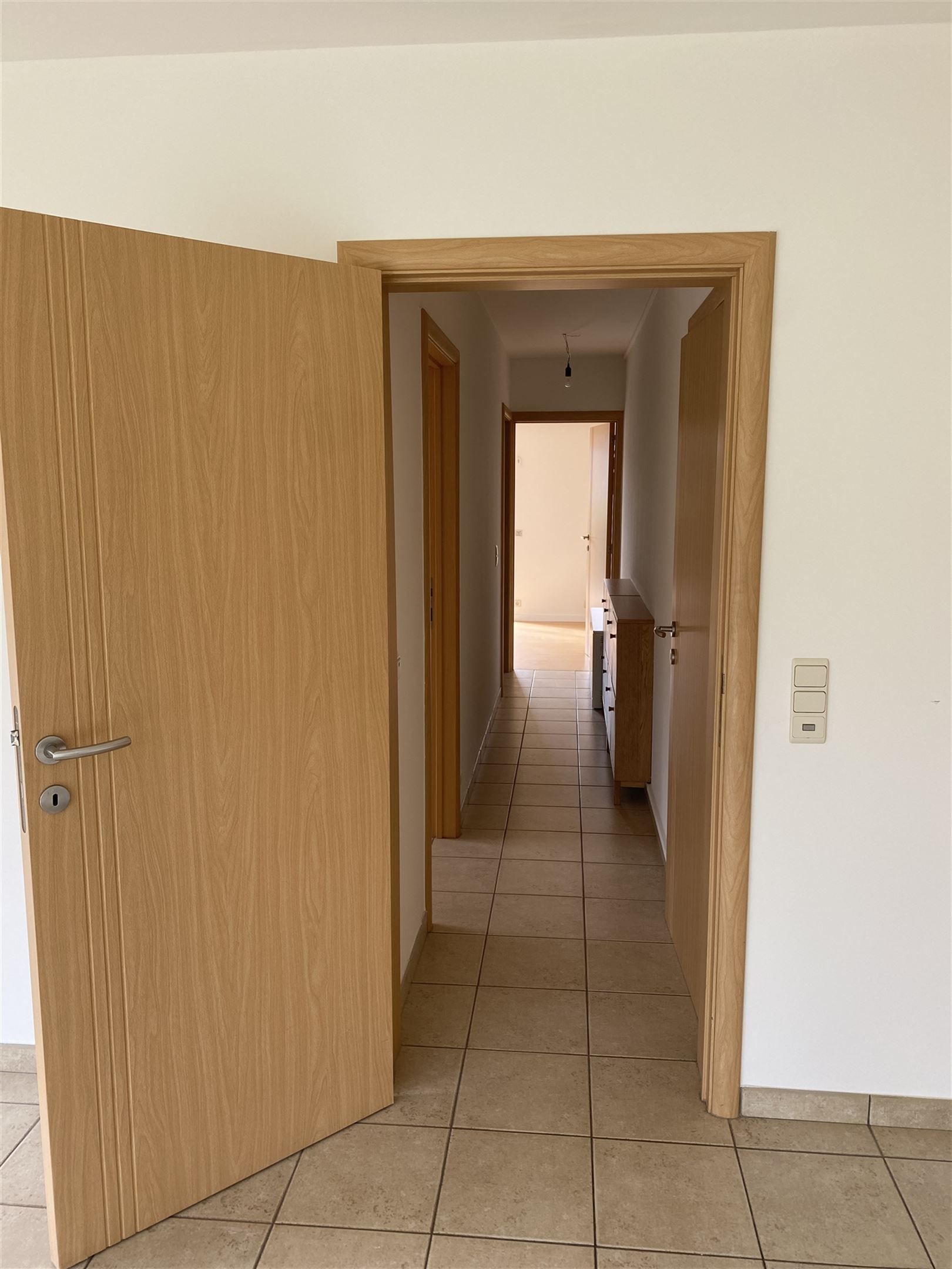 gelijkvloers appartement met garage foto 8