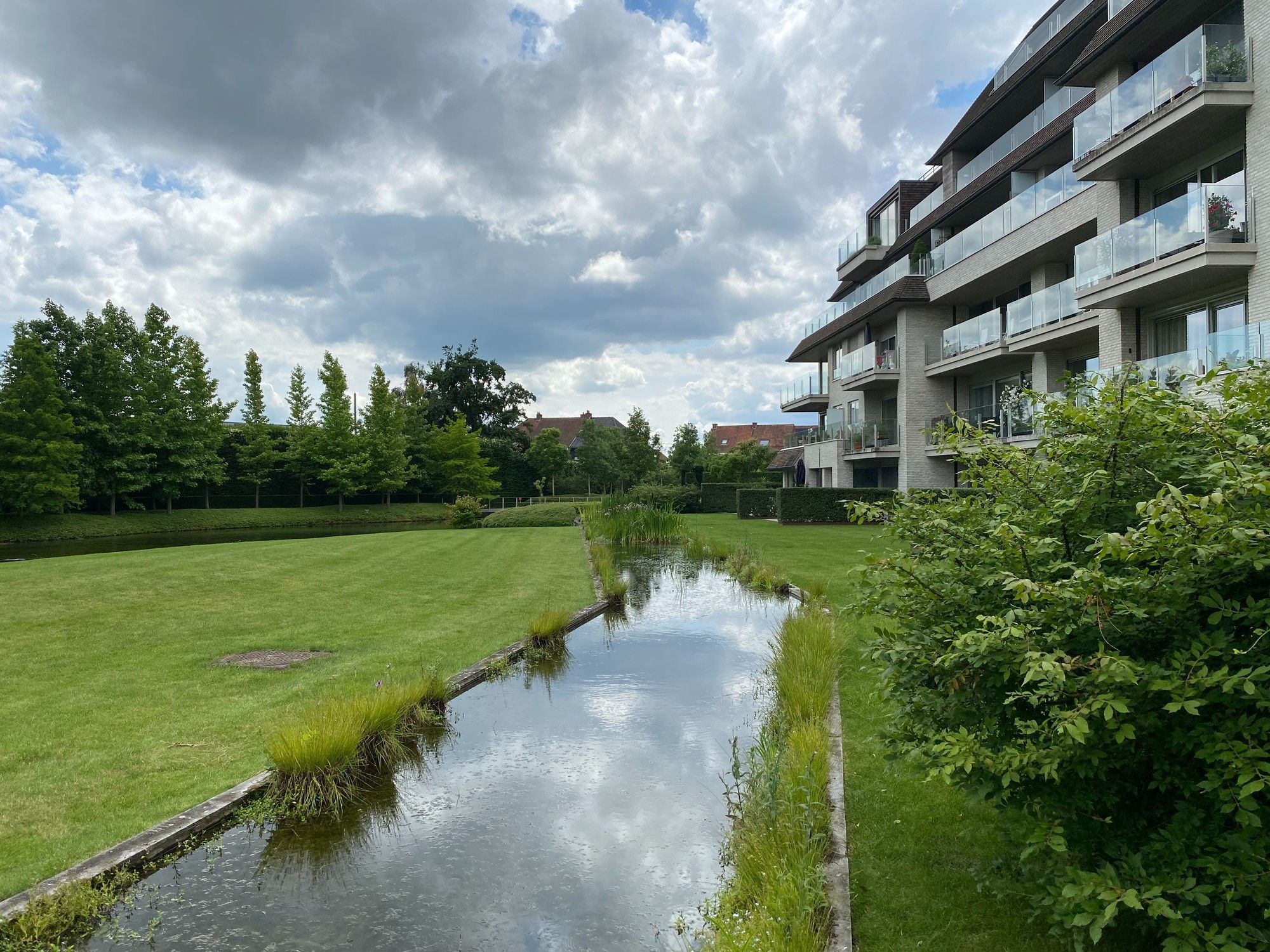 Heel mooi lichtrijk appartement in park van groen en water | Domein Steelander foto 3