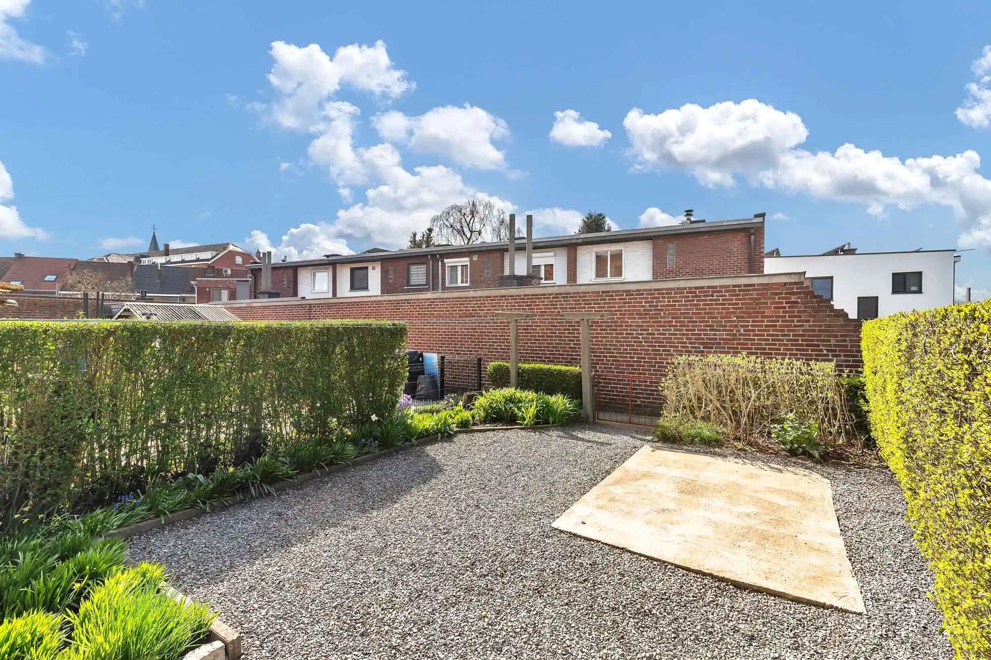 Te renoveren woning met veel potentieel in hartje Deinze foto 16