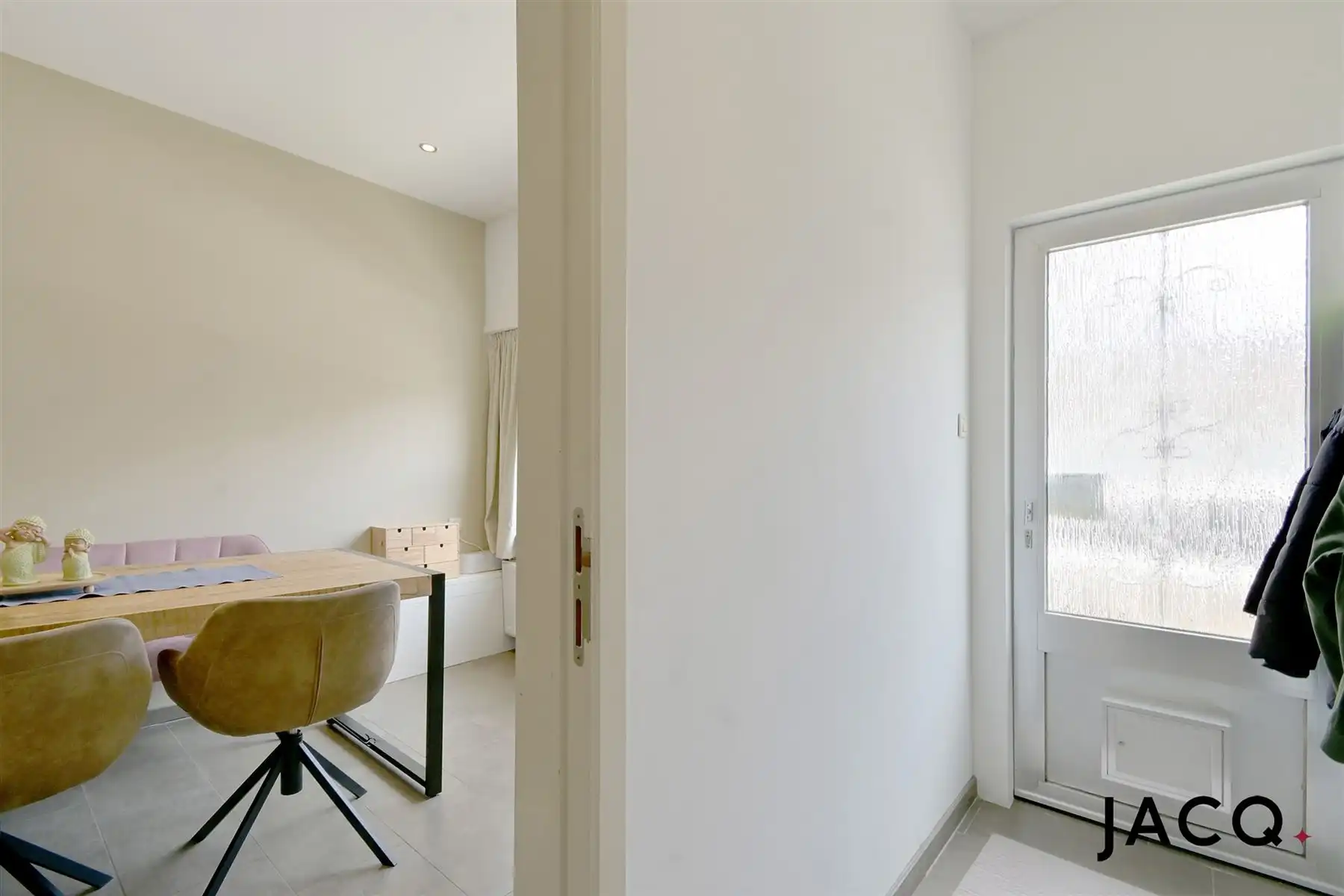 Instapklare woning met 3slpk's en gezellige zuid-tuin! foto 7