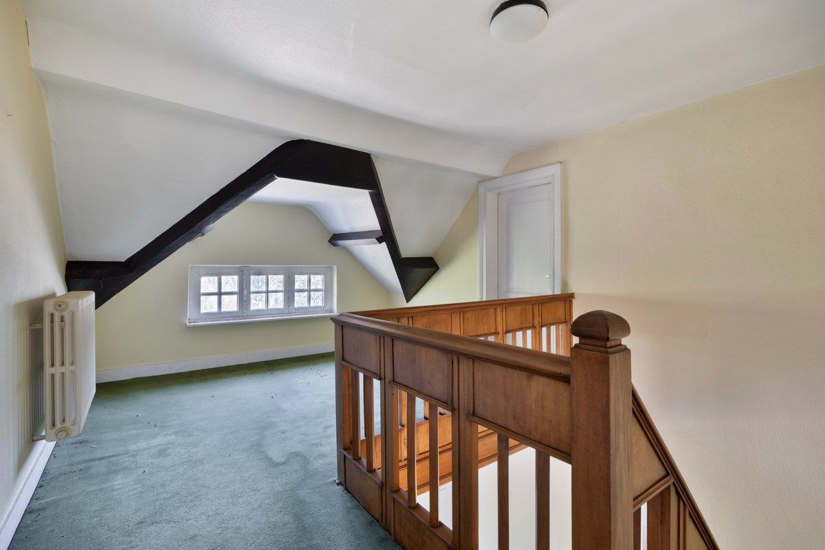 Te renoveren karaktervolle herenwoning op een prachtig perceel van 56 are. foto 22