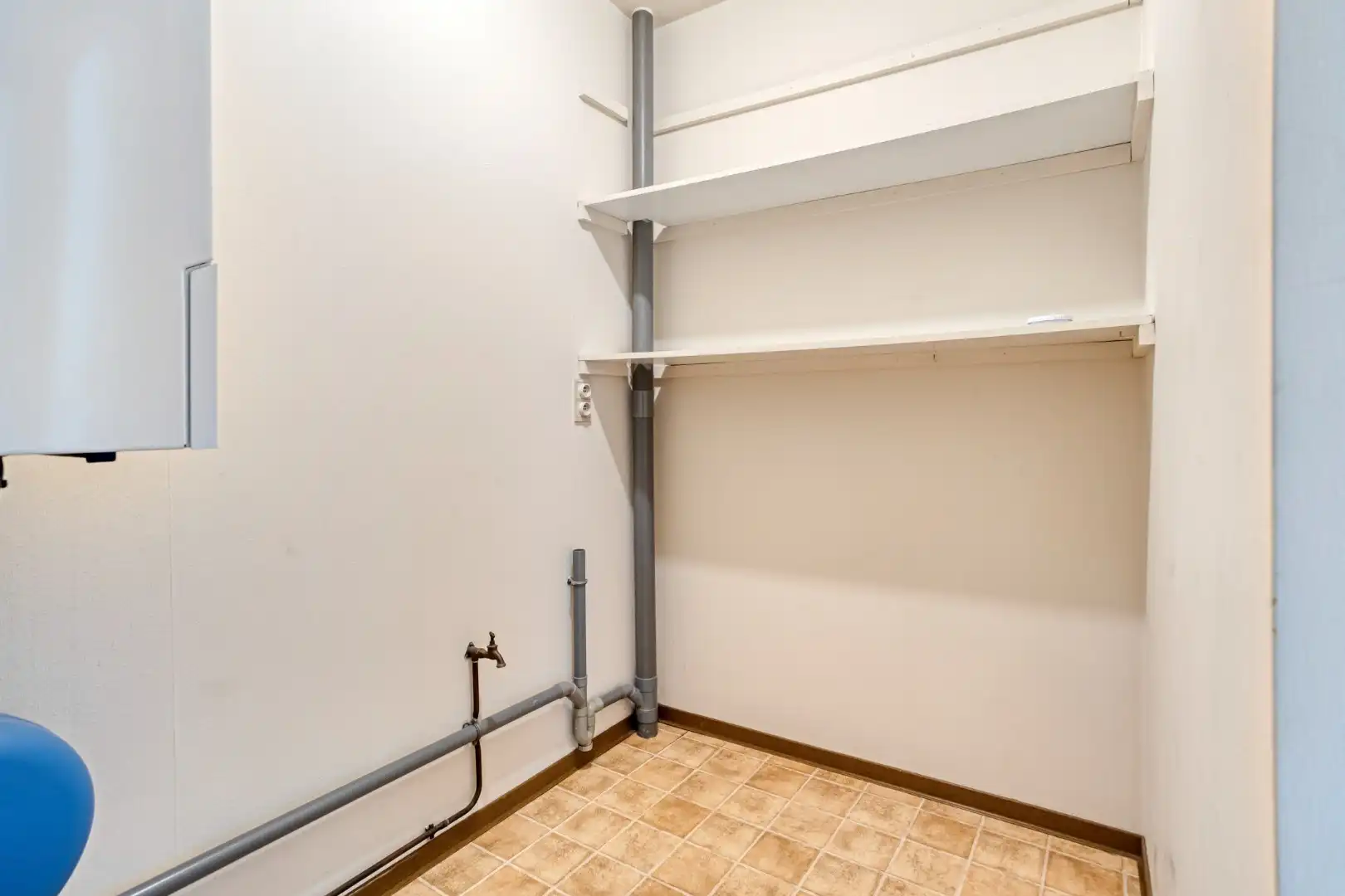 Comfortabel 2 slpk appartement met terras en garage foto 21