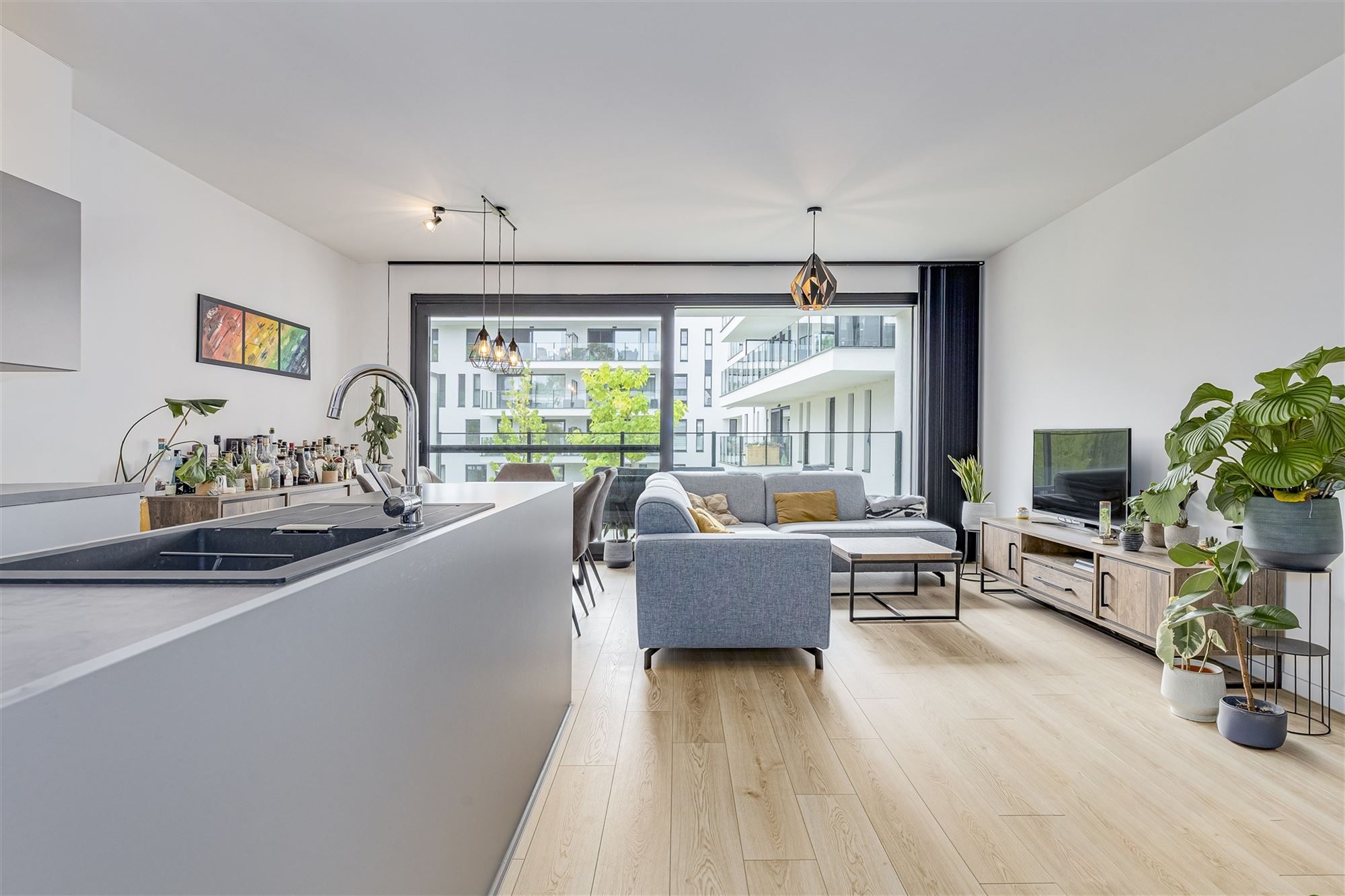 Recent energiezuinig appartement met terras foto 2