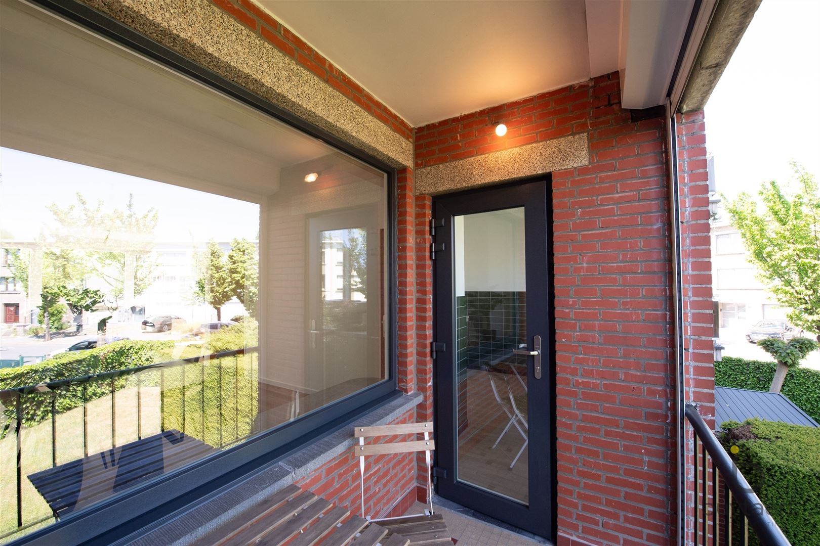 Instapklare éénsgezinswoning met drie slpks en tuin! foto 17