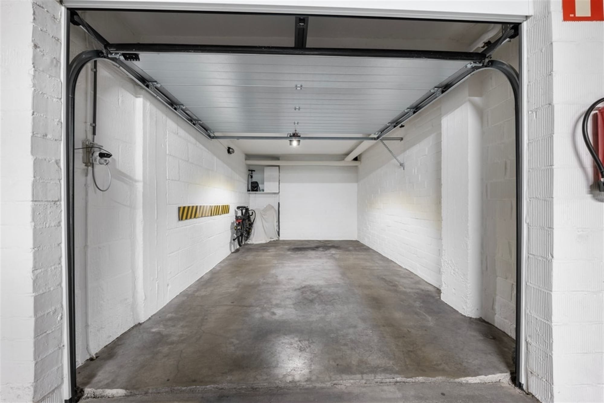 KNAPPE PENTHOUSE MET GARAGEBOX IN HET CENTRUM VAN SINT-TRUIDEN foto 21