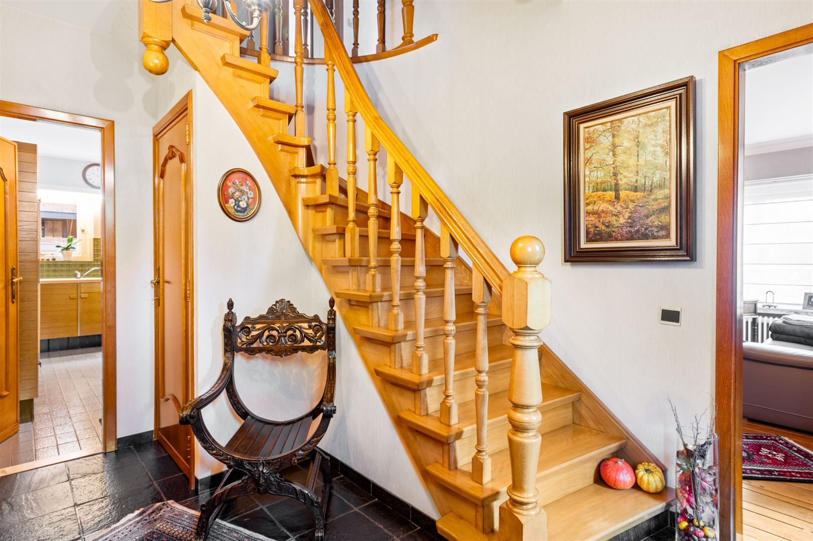 Prima onderhouden woning met 4 slaapkamers en prachtige tuin. foto 18