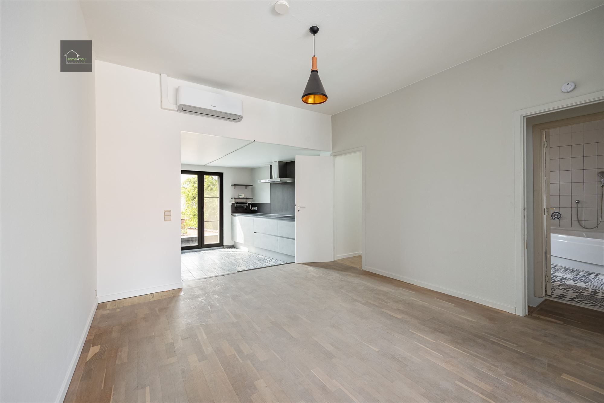 Handelshuis met duplex en 2 aparte tuinen foto 16