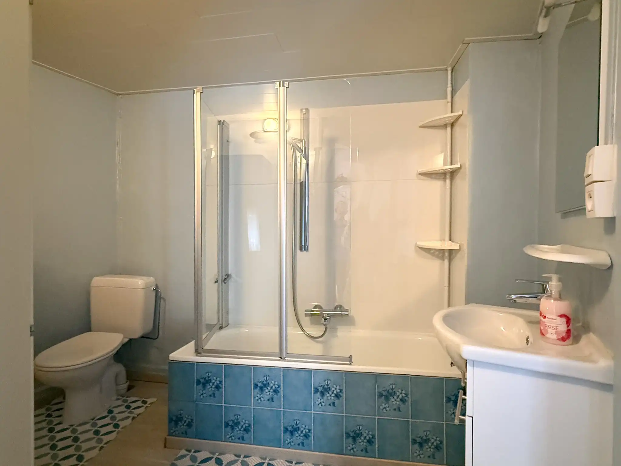 Woning met drie slaapkamers en garage te koop in het hartje van Beveren  foto 8