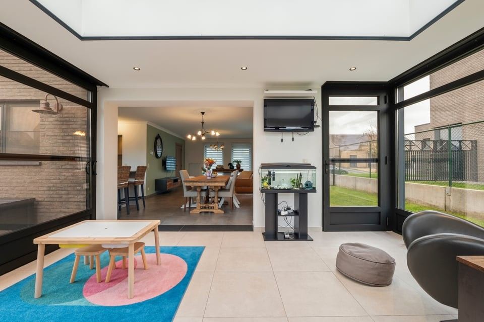 GEZELLIGE INSTAPKLARE GEZINSWONING MET 3 SLAAPKAMERS EN GARAGE IN KOZEN foto 15