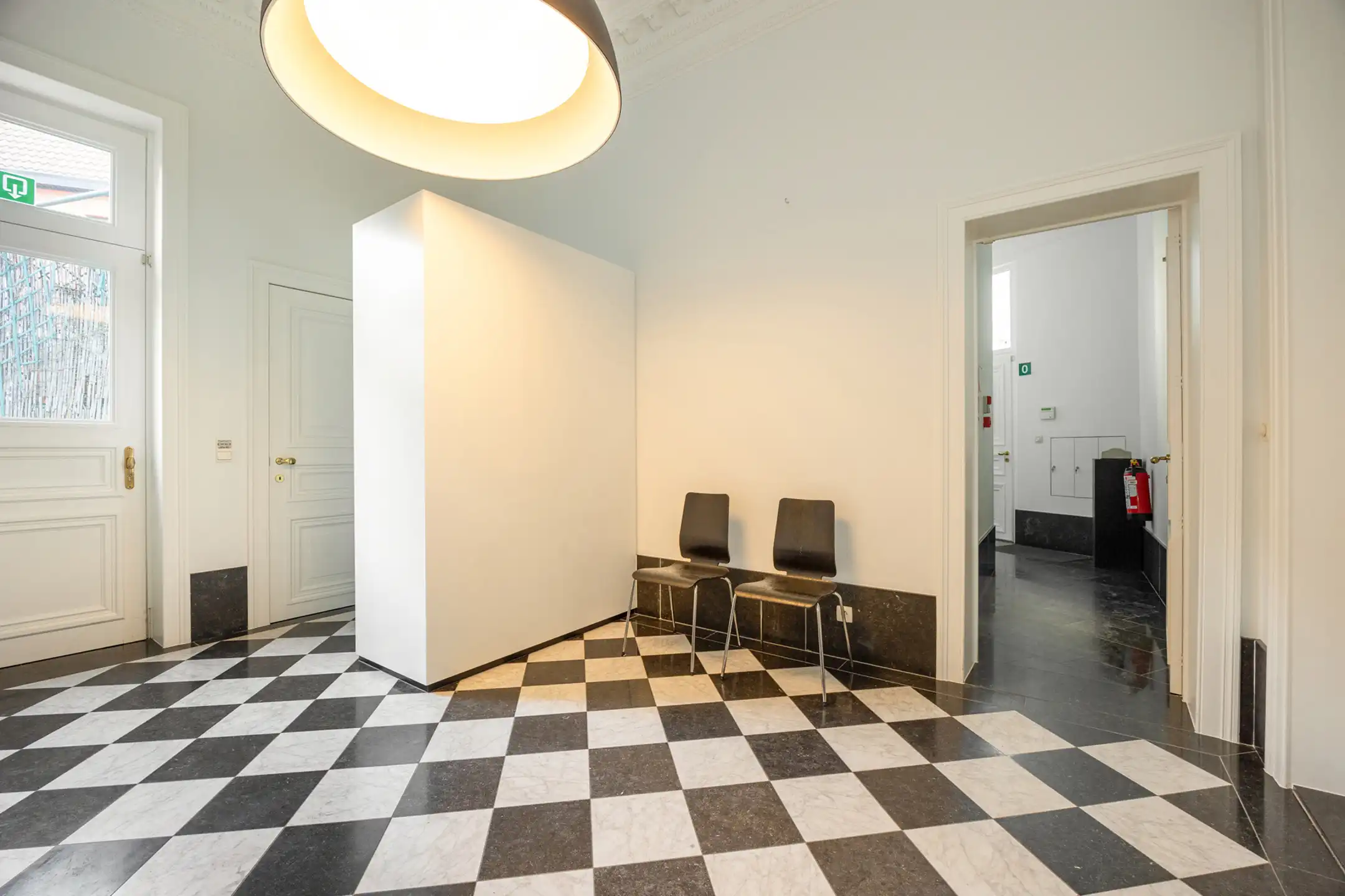 Karaktervol kantoorgebouw te huur in hartje Mechelen foto 4