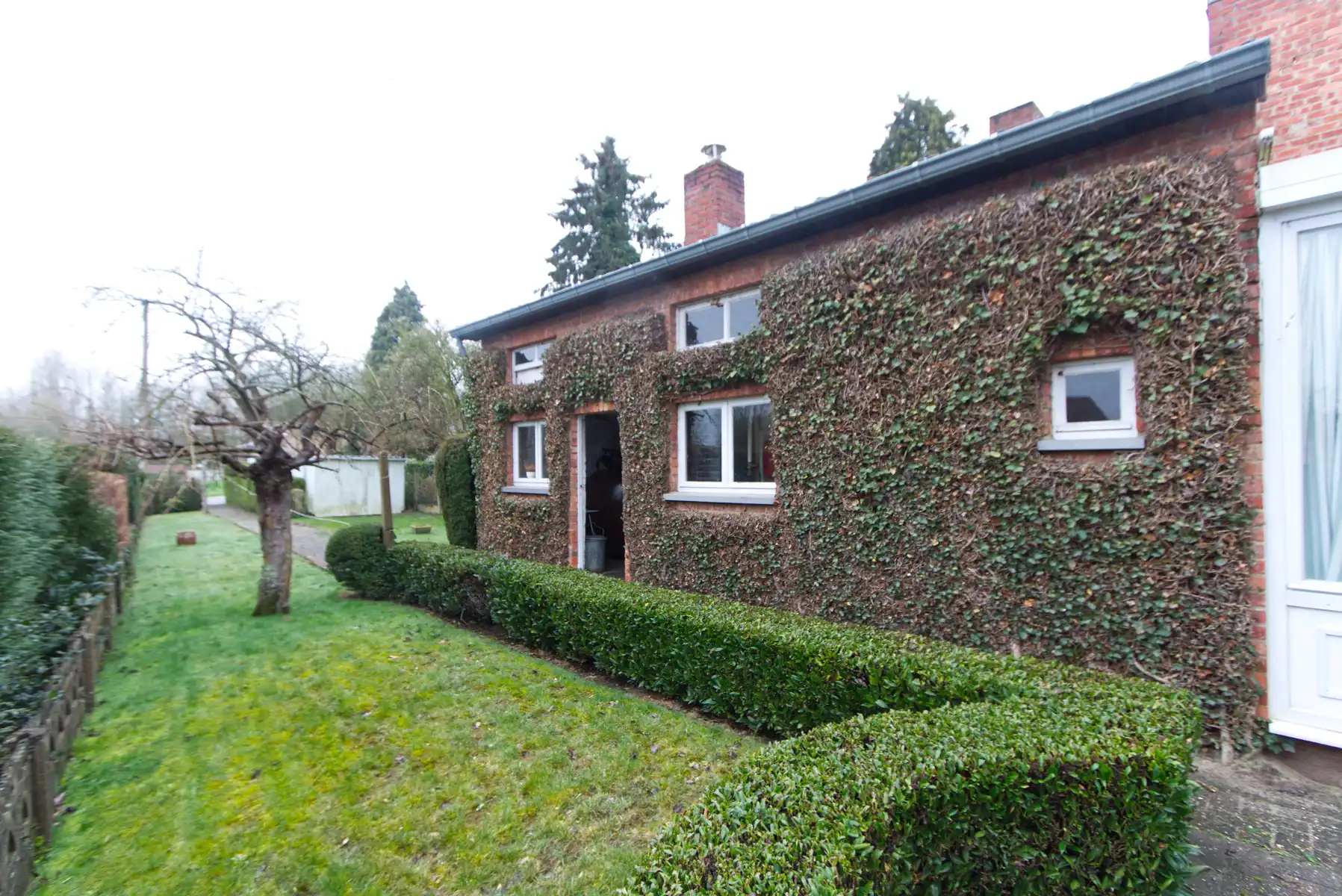 GEZINSWONING - 3 SLK - VERANDA - TERRAS - TUIN - GARAGE foto 14