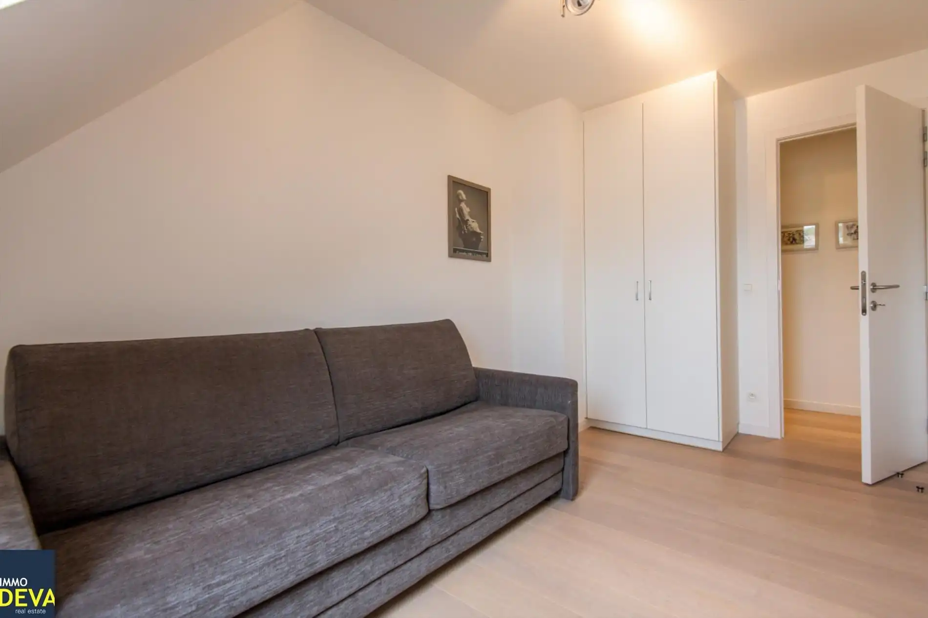 Zeer zonnig duplexdakapp. met prachtige terrassen,  gelegen op de Kustlaan vlakbij het Driehoeksplein. foto 12