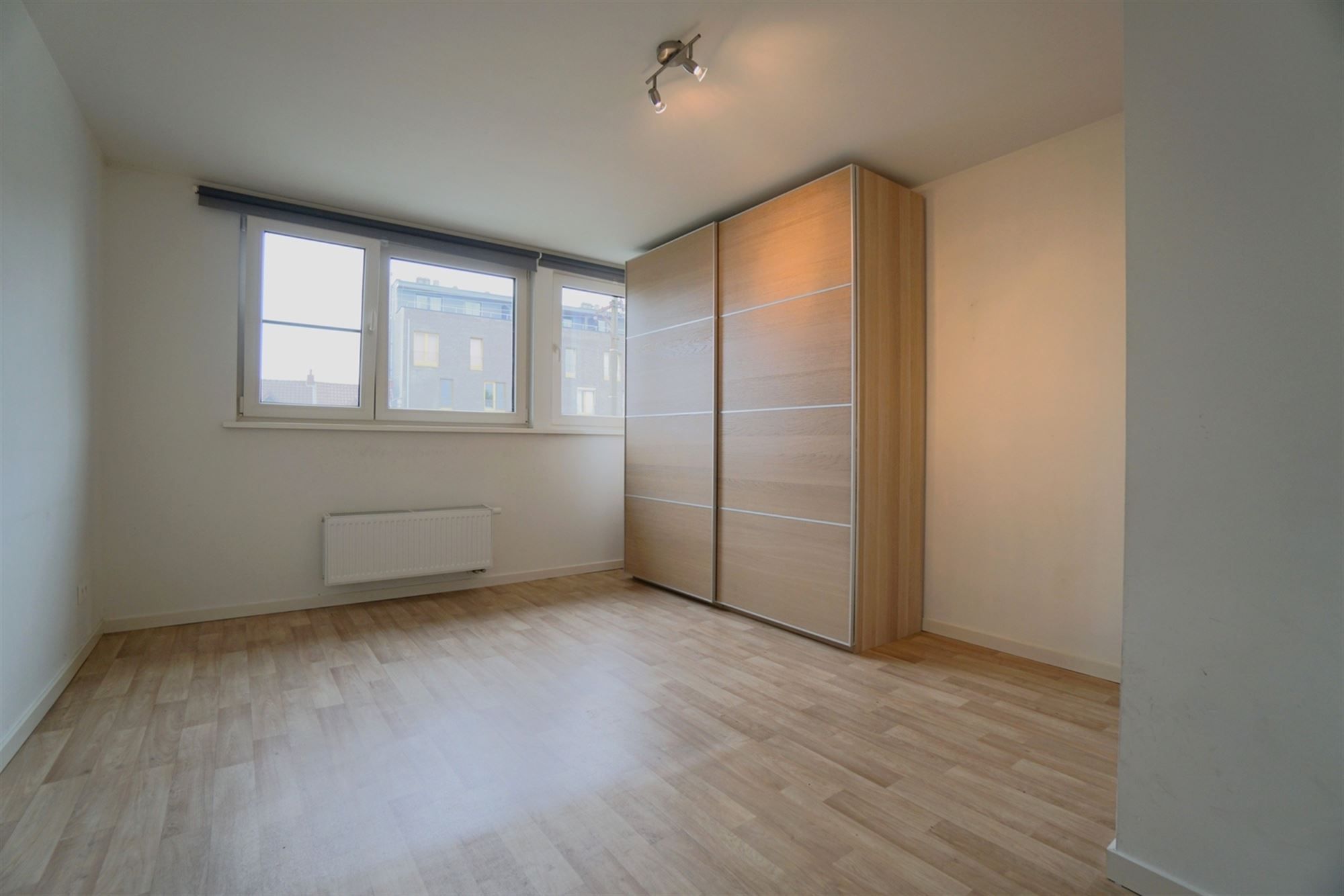 Duplex appartement met 2 slaapkamers en garage op uitstekende locatie foto 8