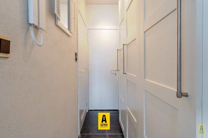 Instapklare studio mét zonneterras & private parking!! foto 13