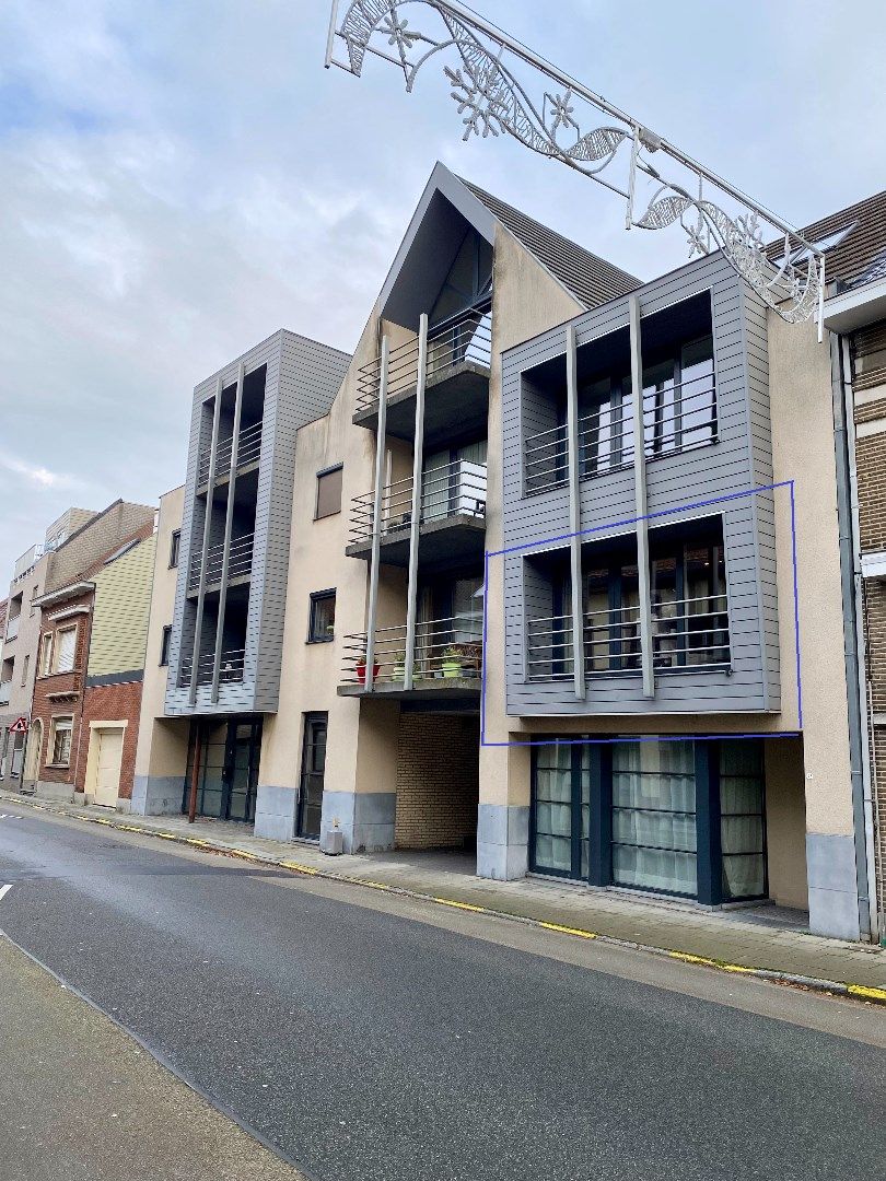 Twee slaapkamer appartement te huur in centrum van Wevelgem met garage. foto 12