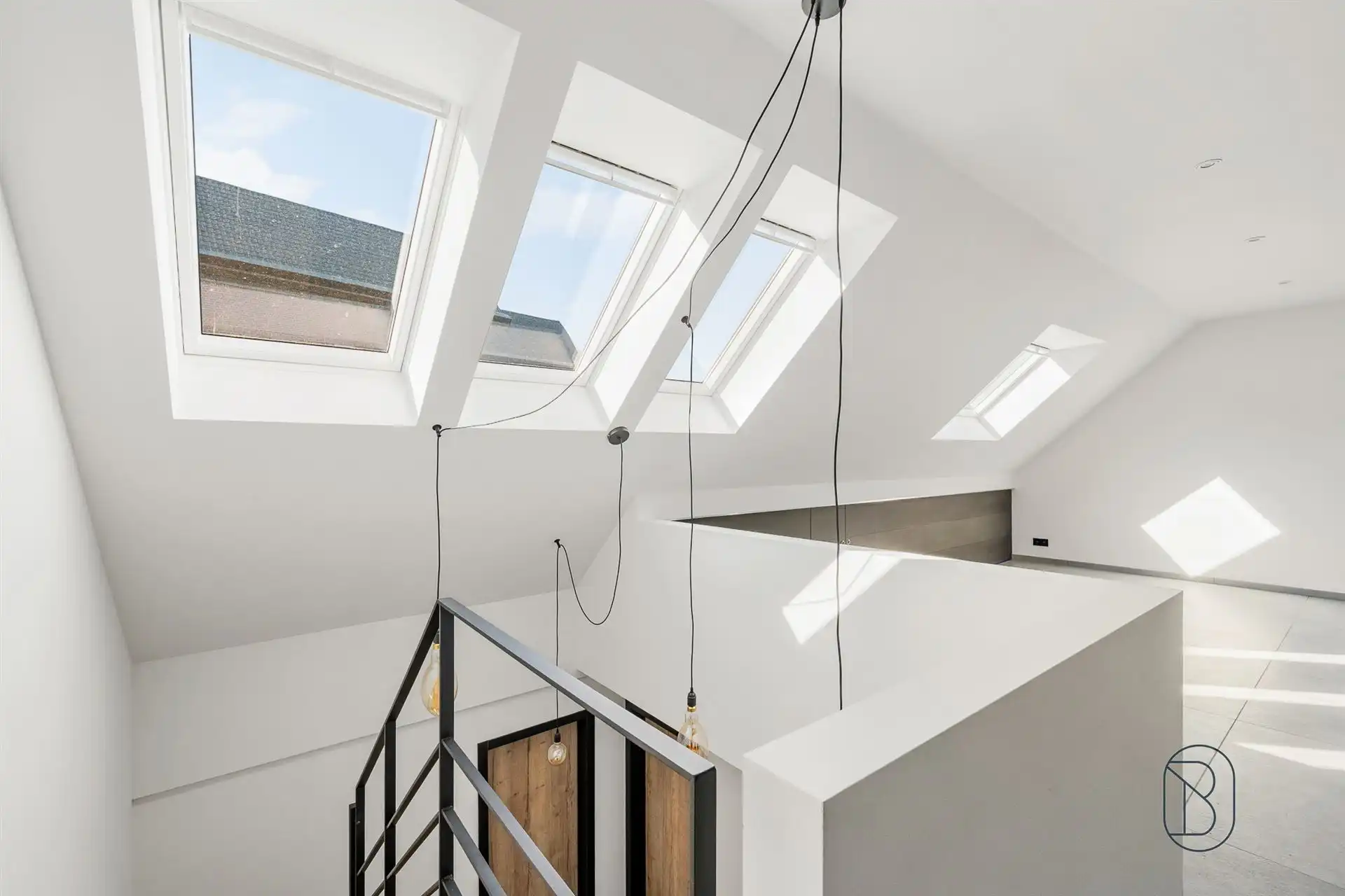 Toffe recente grote kwalitatieve woning met garage en tuin foto 10