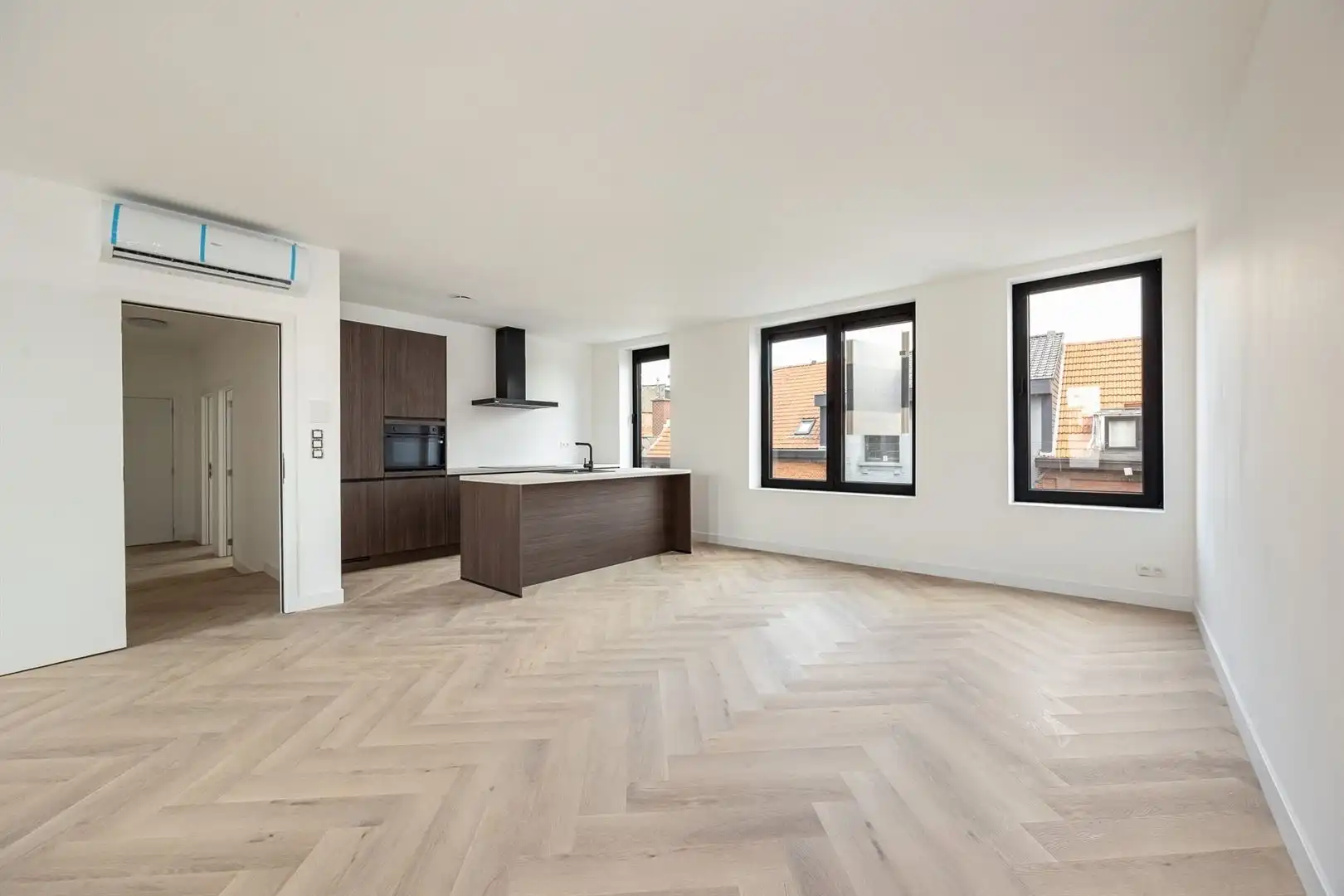 Lichtrijk renovatie appartement met 2 slaapkamers op toplocatie in Merksem foto 19